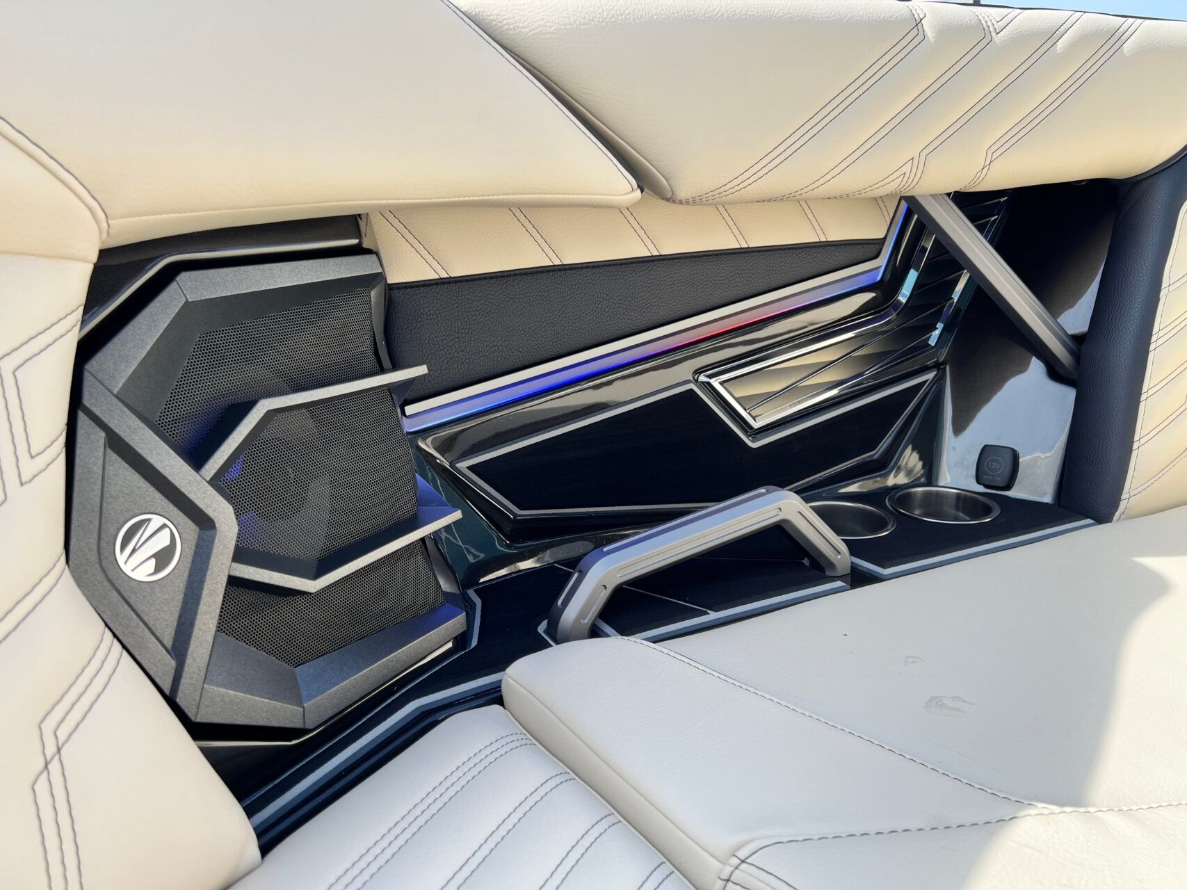 2026 Tigé Ultré 25ZX - 38
