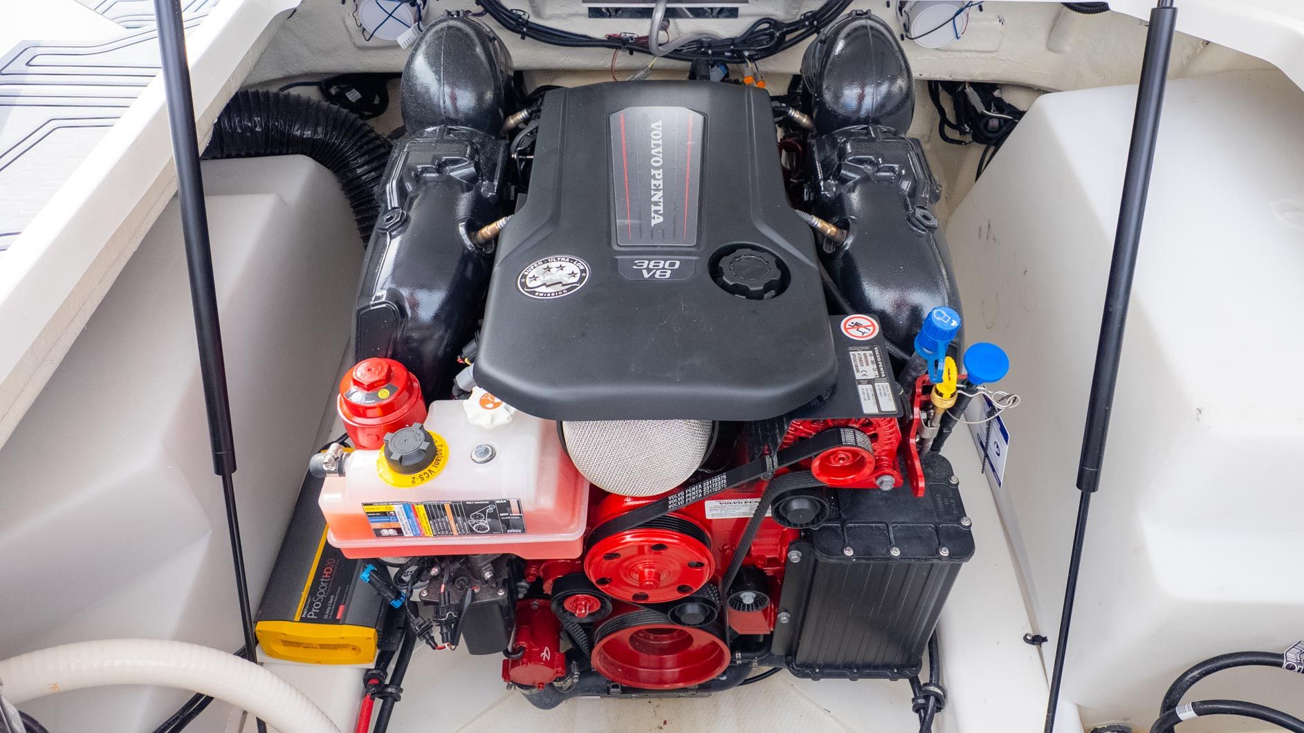 2026 Cobalt R6 Surf - 13