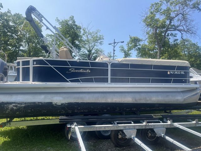 2018 Sweetwater SW 2386 C