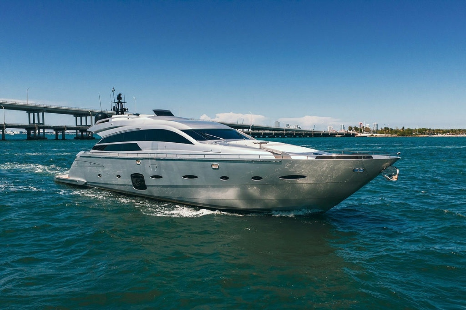 2012 Pershing 92 - Image 4
