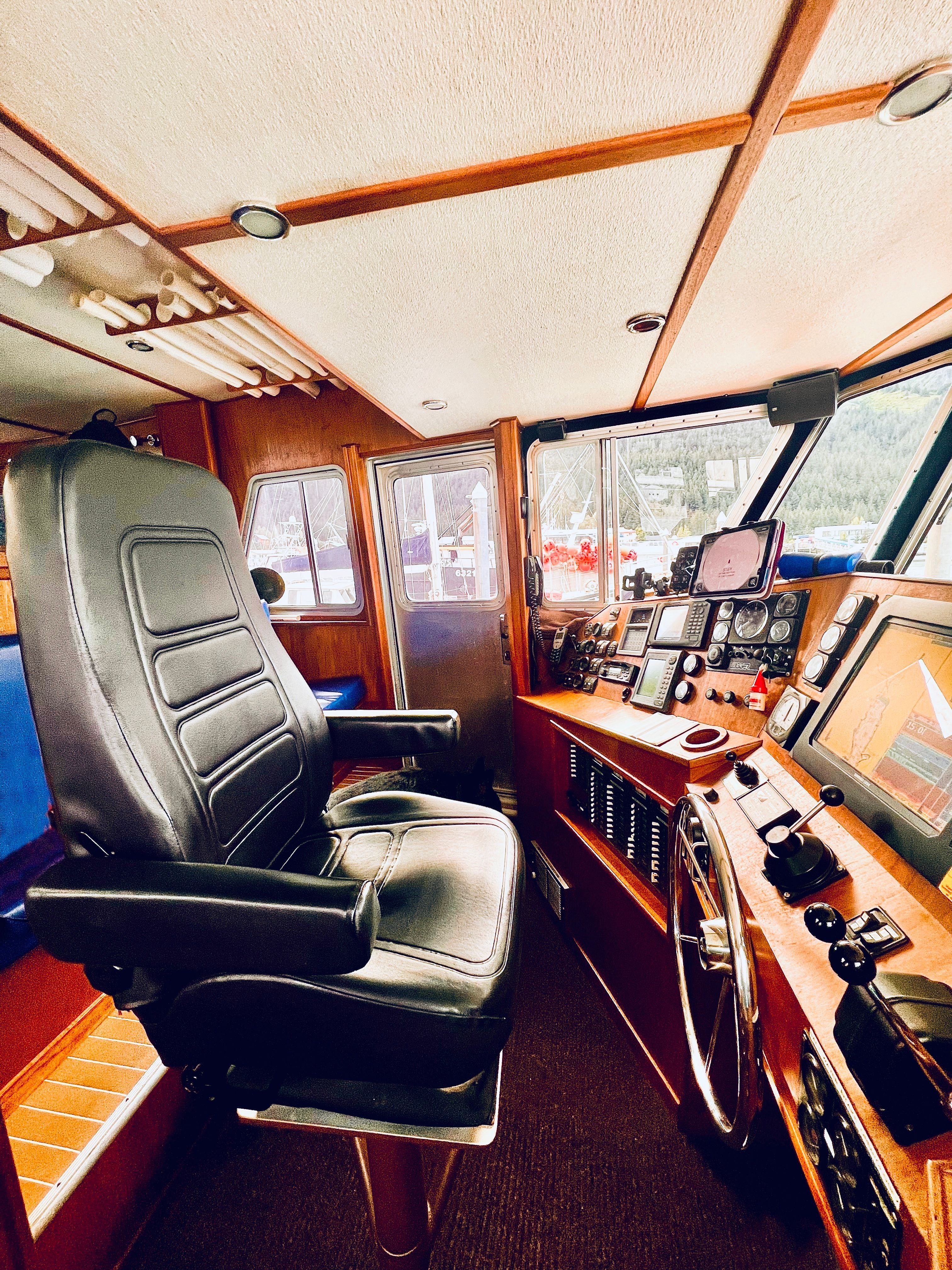 2003 Peregrine Boats Custom 62 - 10