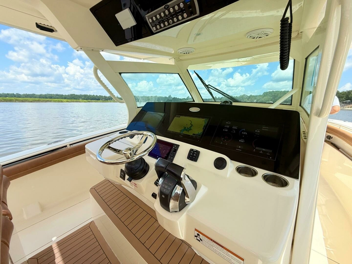 2020 Scout 380 LXF - Image 19