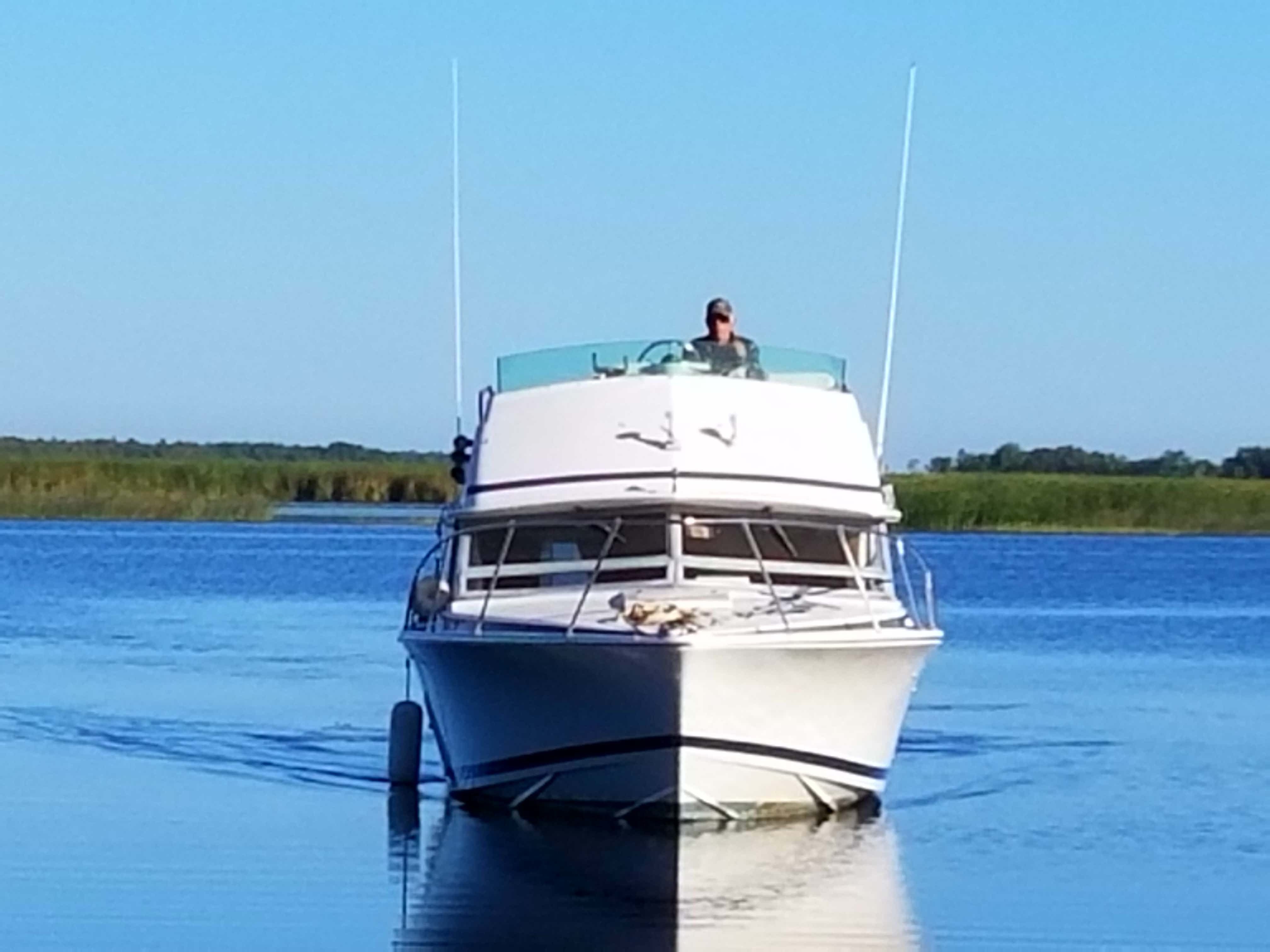 1983 Bertram Flybridge Cruiser