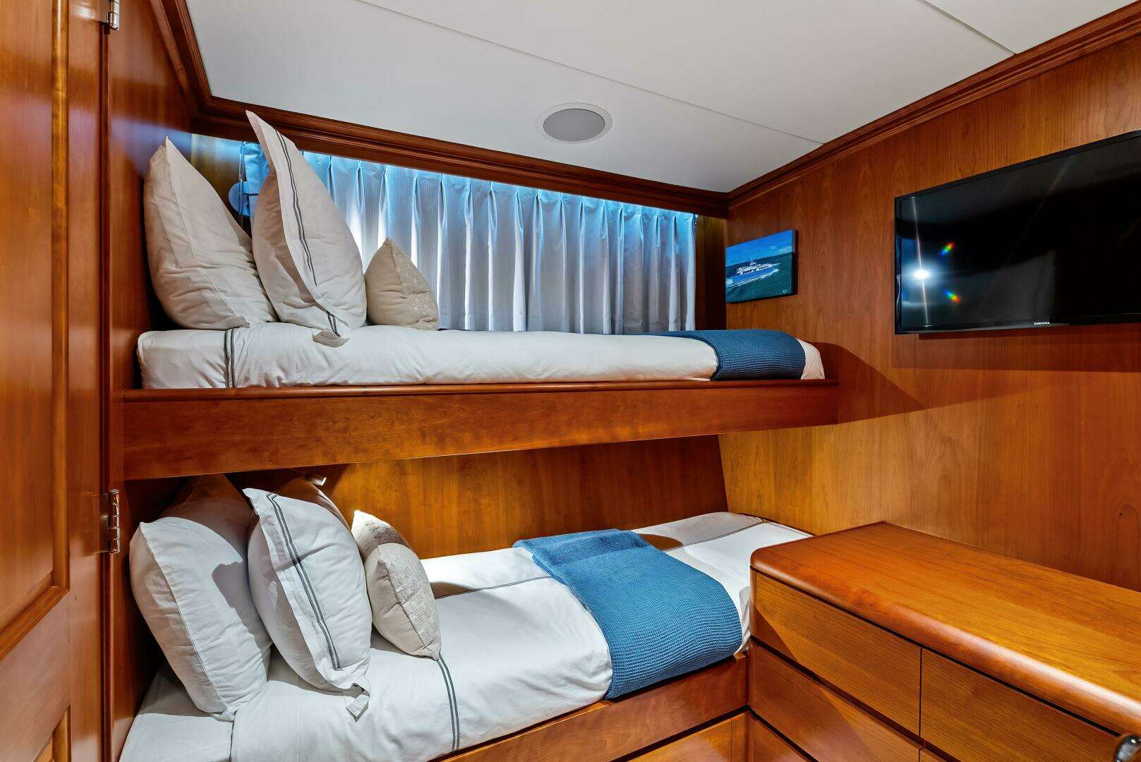 1998 Burger Raised Pilothouse - Image 35