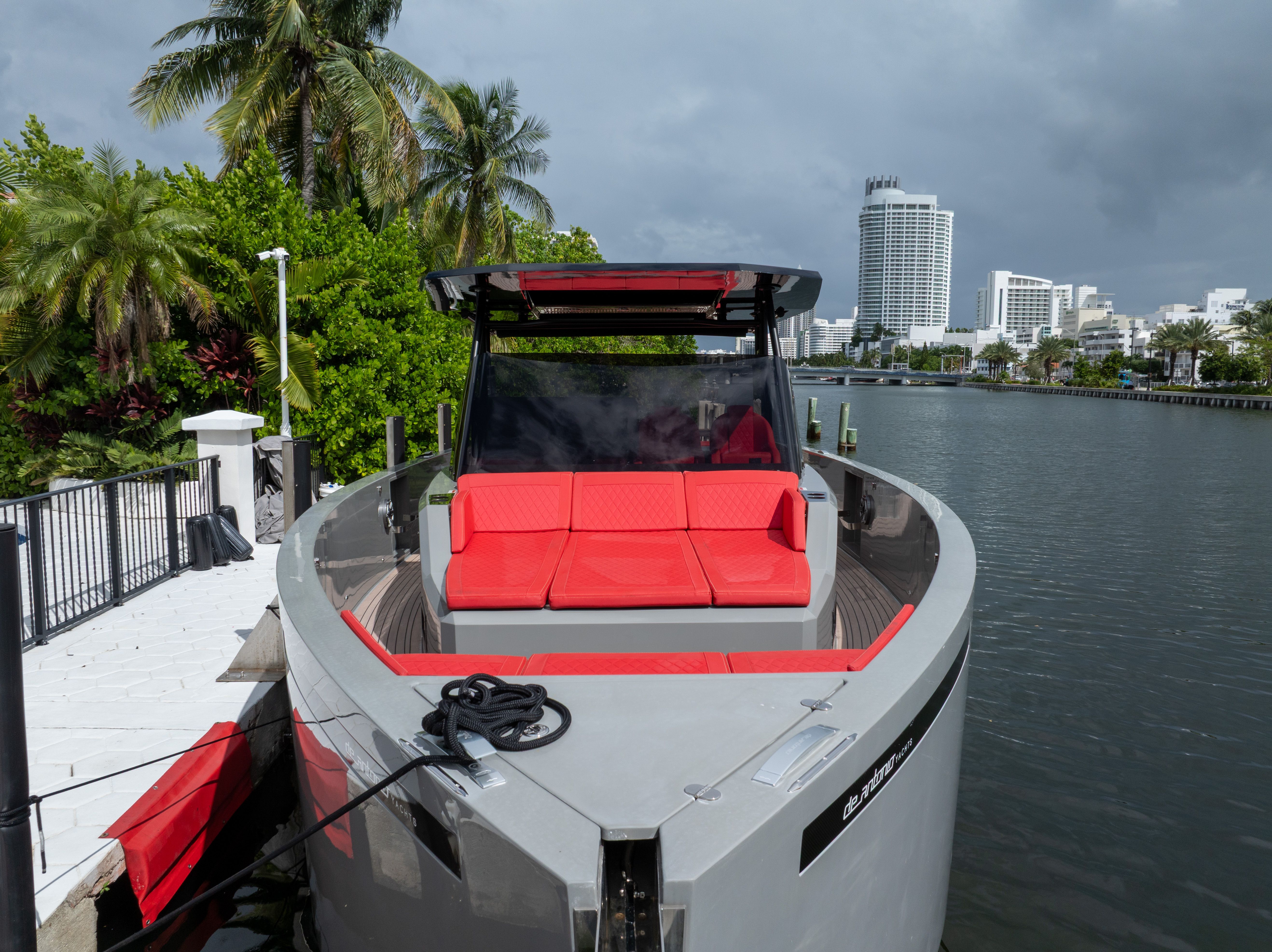 2023 De Antonio Yachts D42 Open - 22
