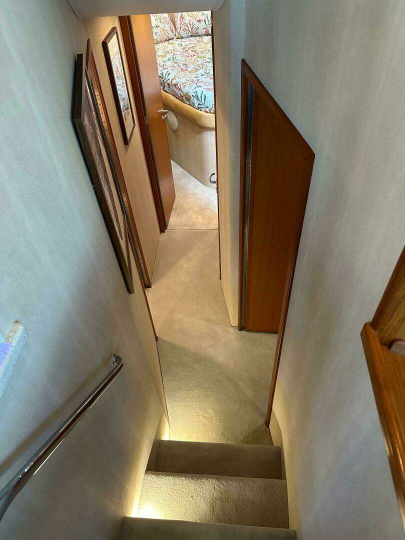 2004 Cabo 48 Flybridge - Image 37