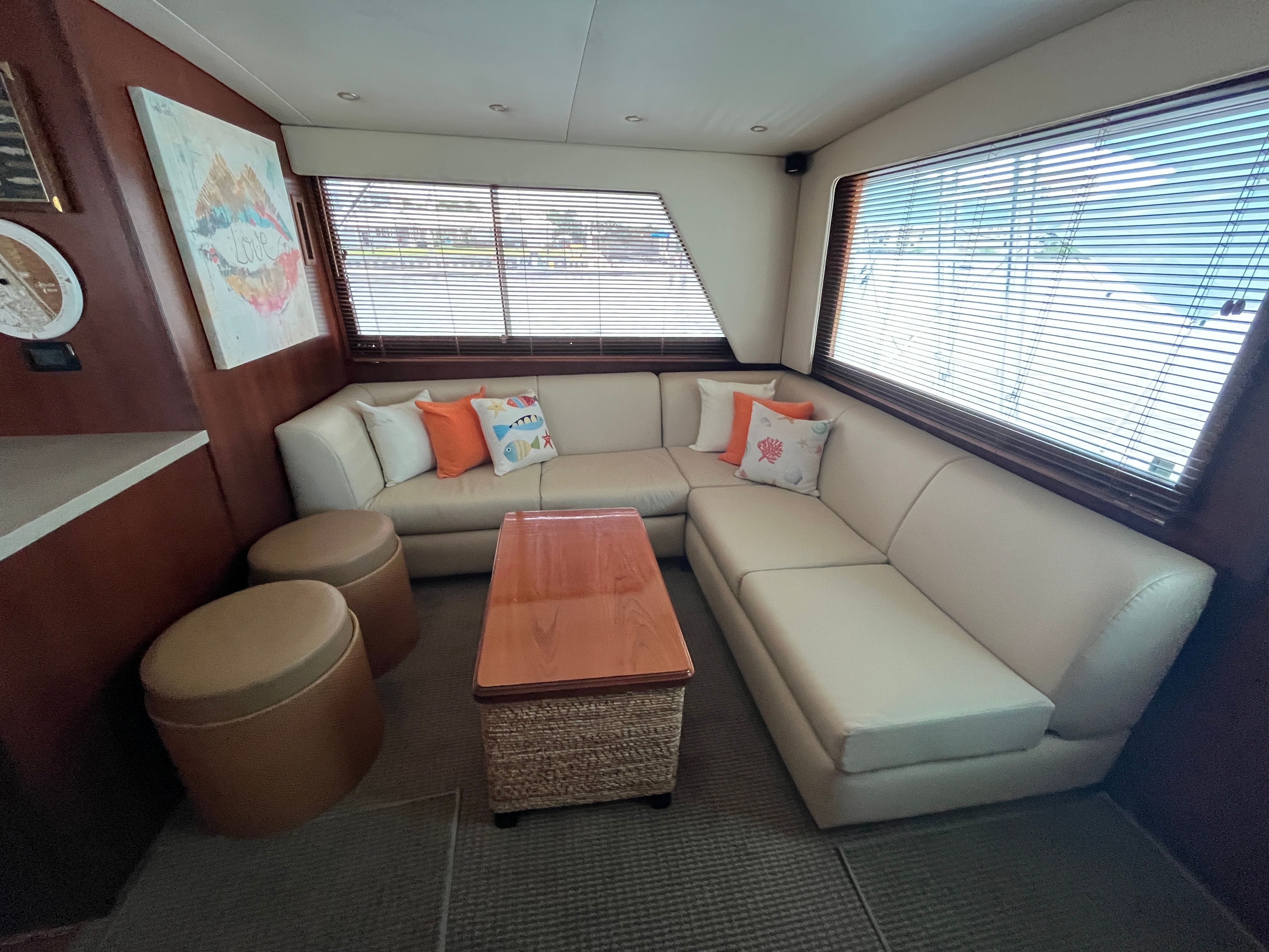 1980 Hatteras 55 Convertable - 17