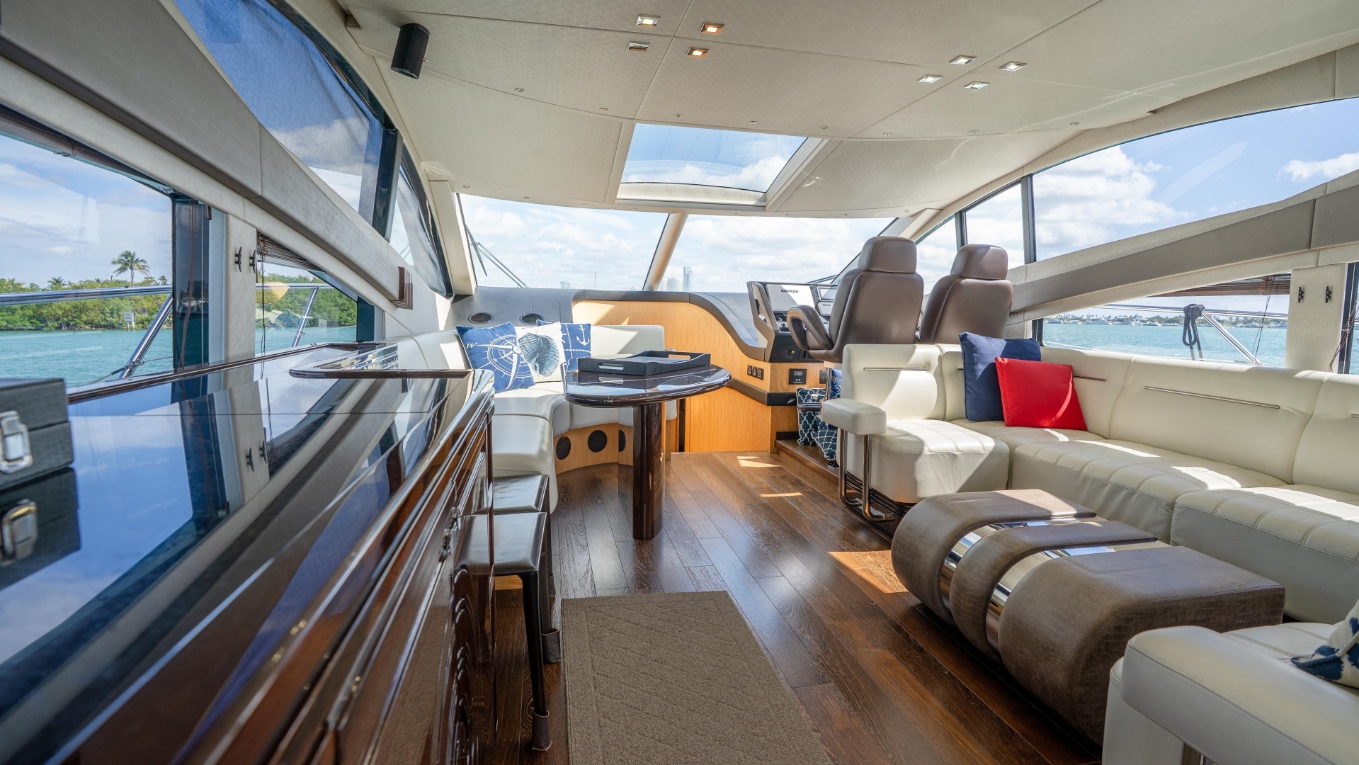 2014 Sunseeker 68' Sport Yacht - Image 25