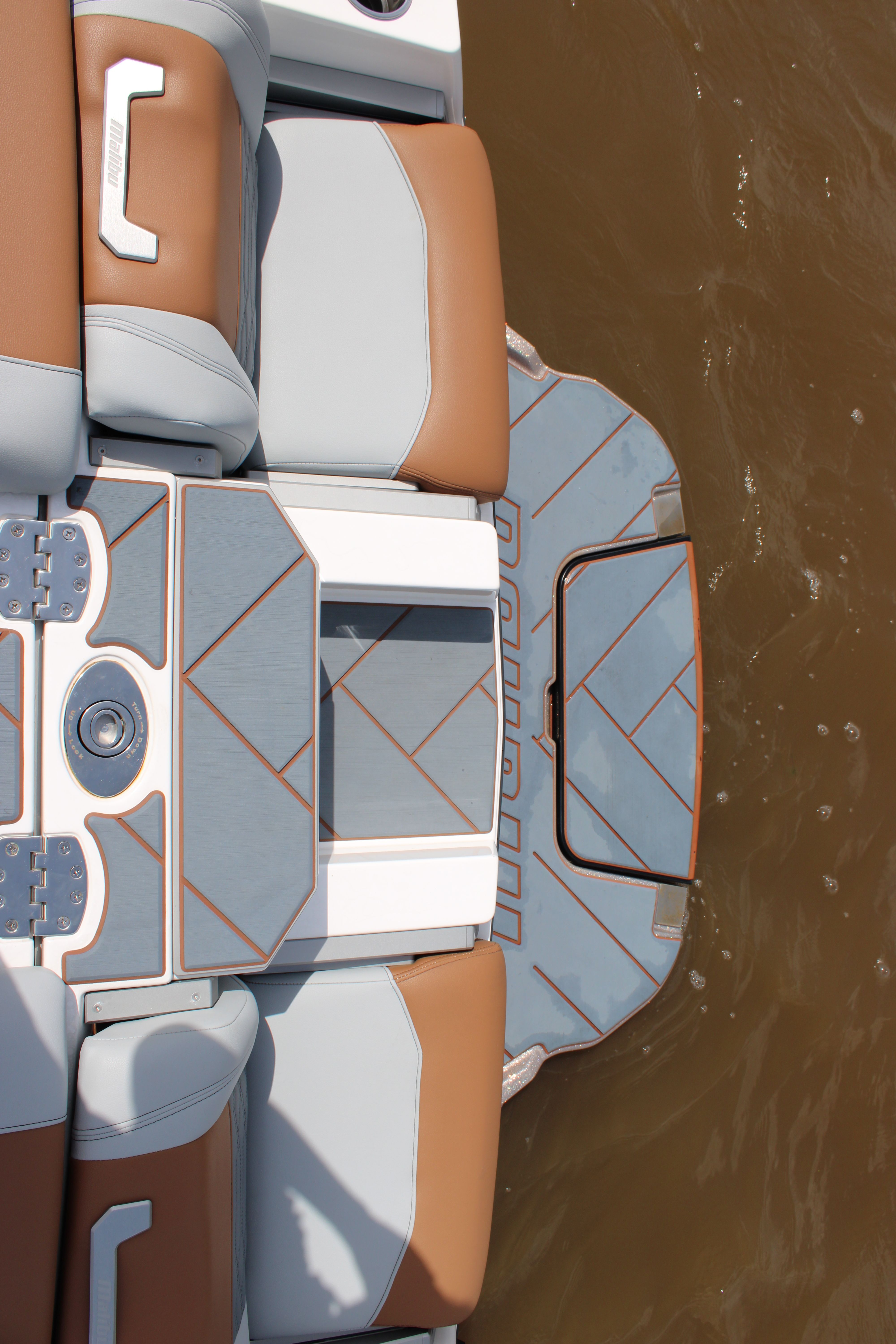 2024 Malibu 26LSV - 39