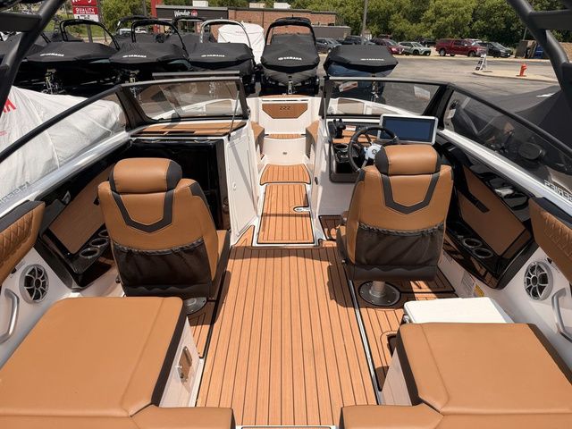 2026 Yamaha Boats 222SE - 10