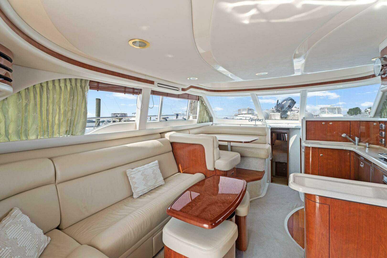 2003 Sea Ray 480 Sedan Bridge - Image 19