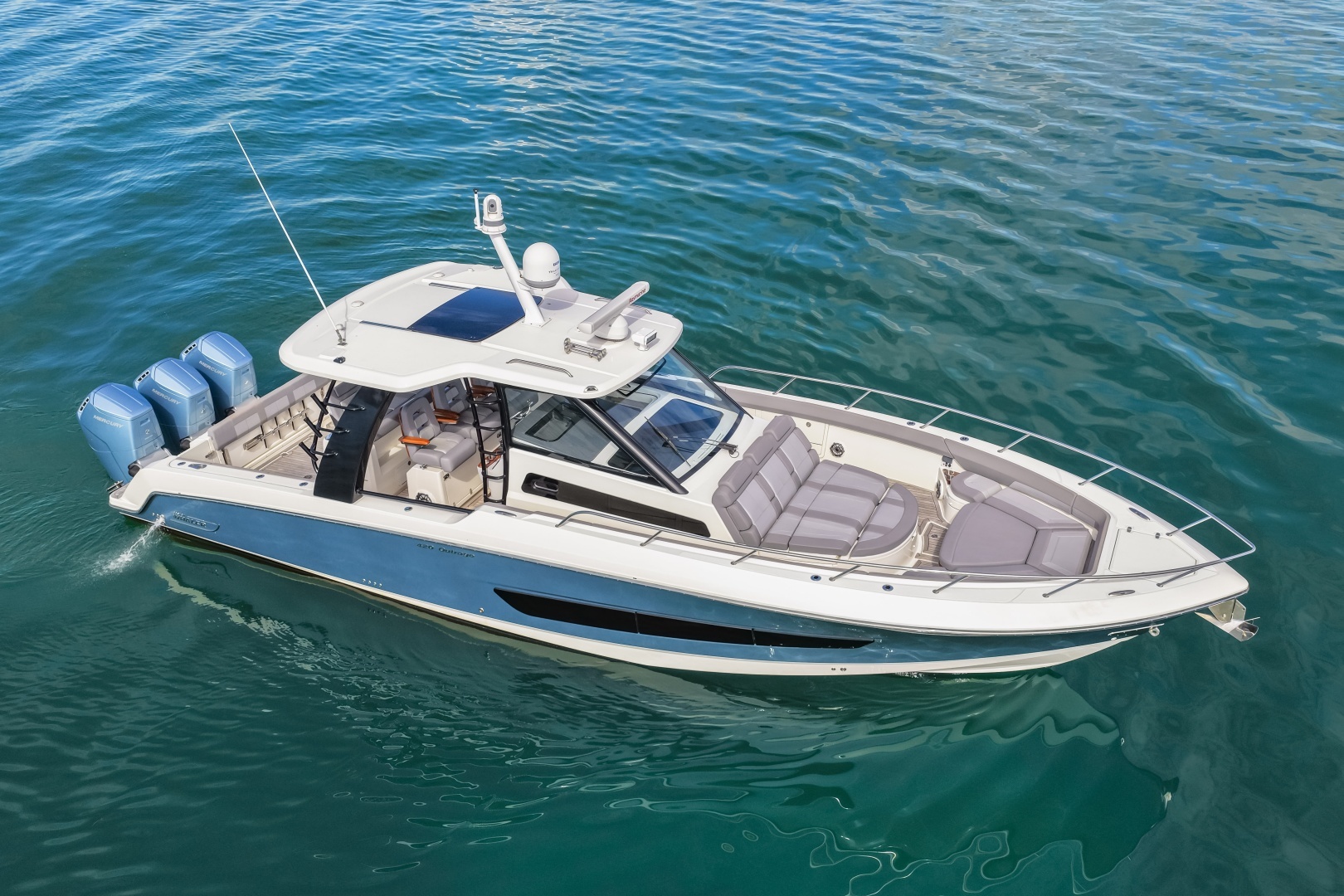 2023 Boston Whaler — - Image 21