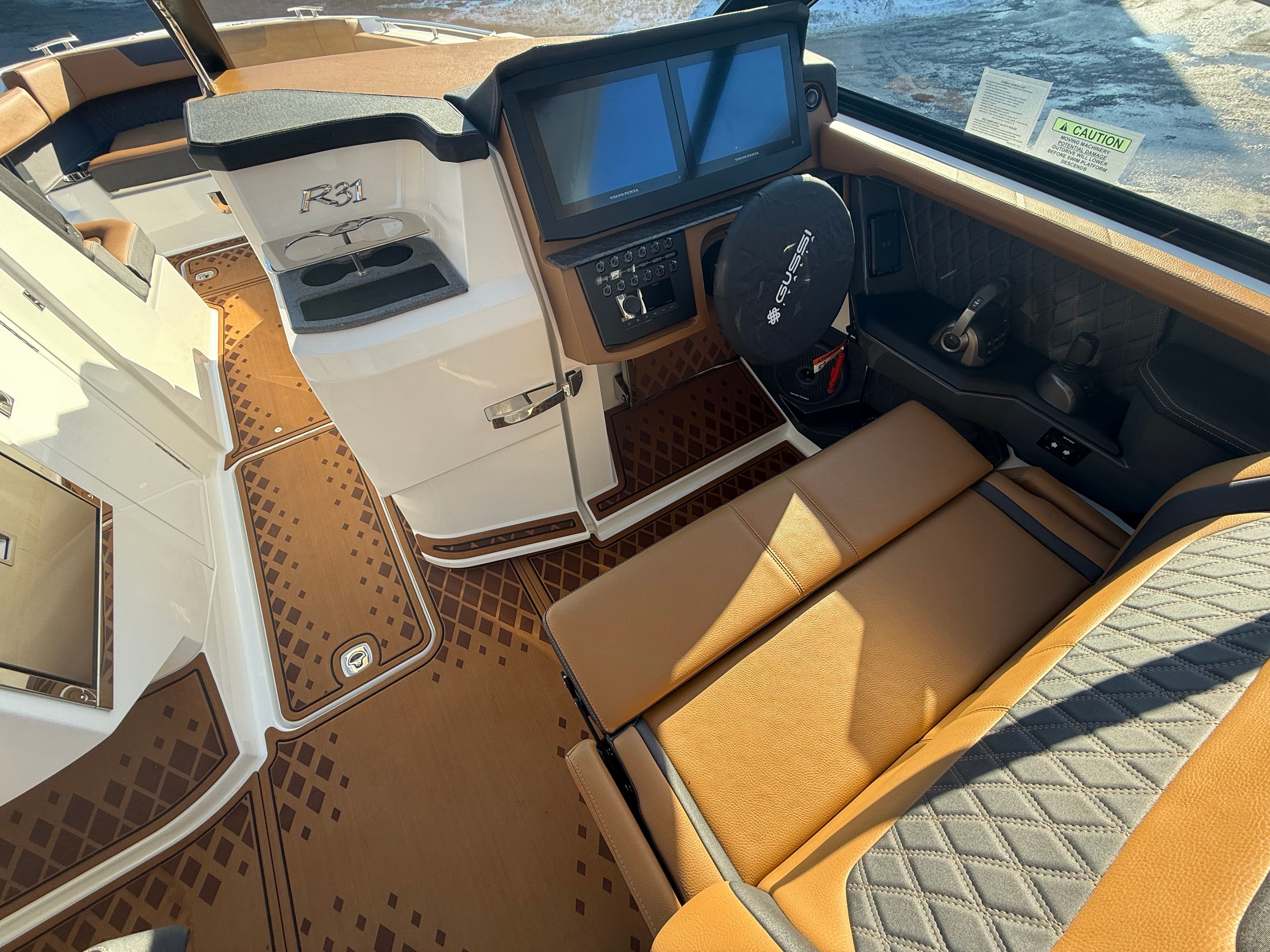 2026 Cobalt R31 Surf - 13