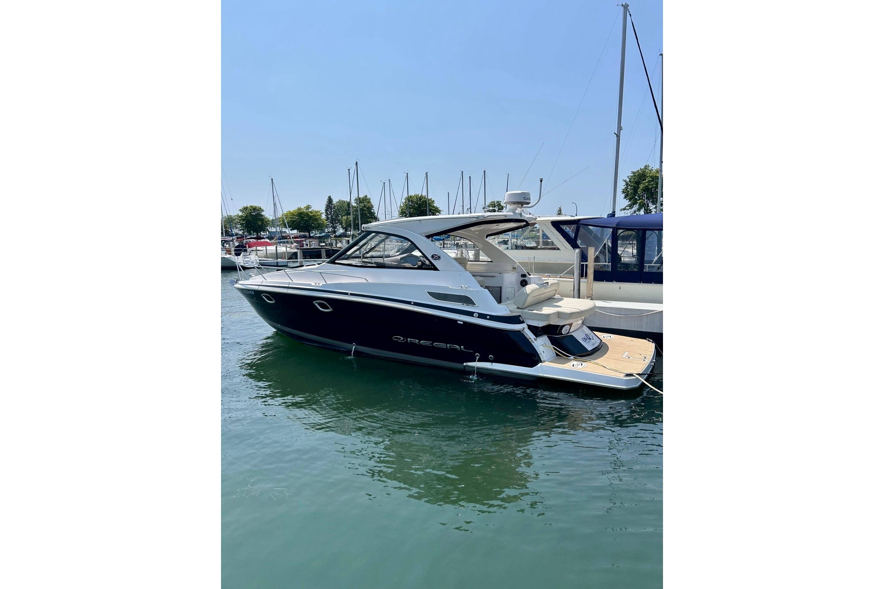 2018 Regal 35 Sport Coupe