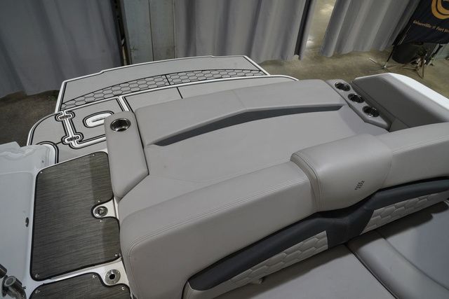 2023 Four Winns HD5 - 21