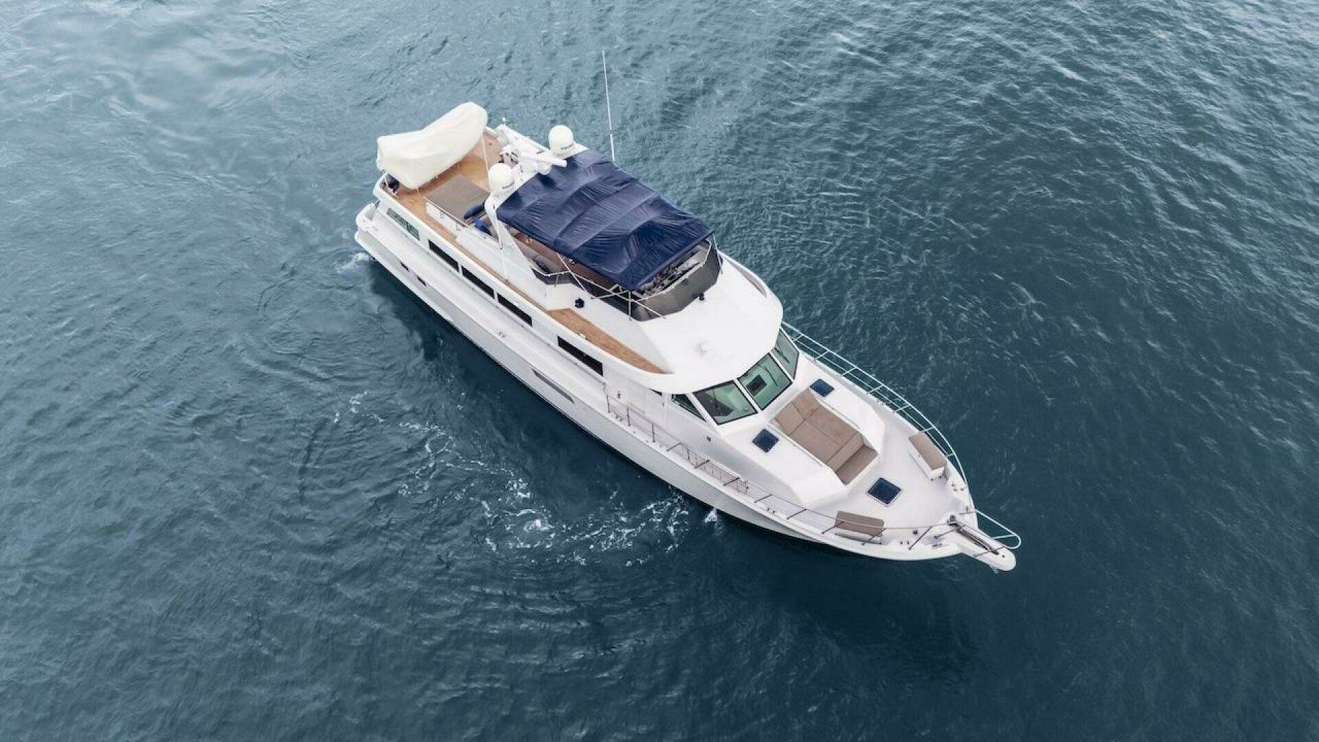 1998 Hatteras Sport Deck - Image 4
