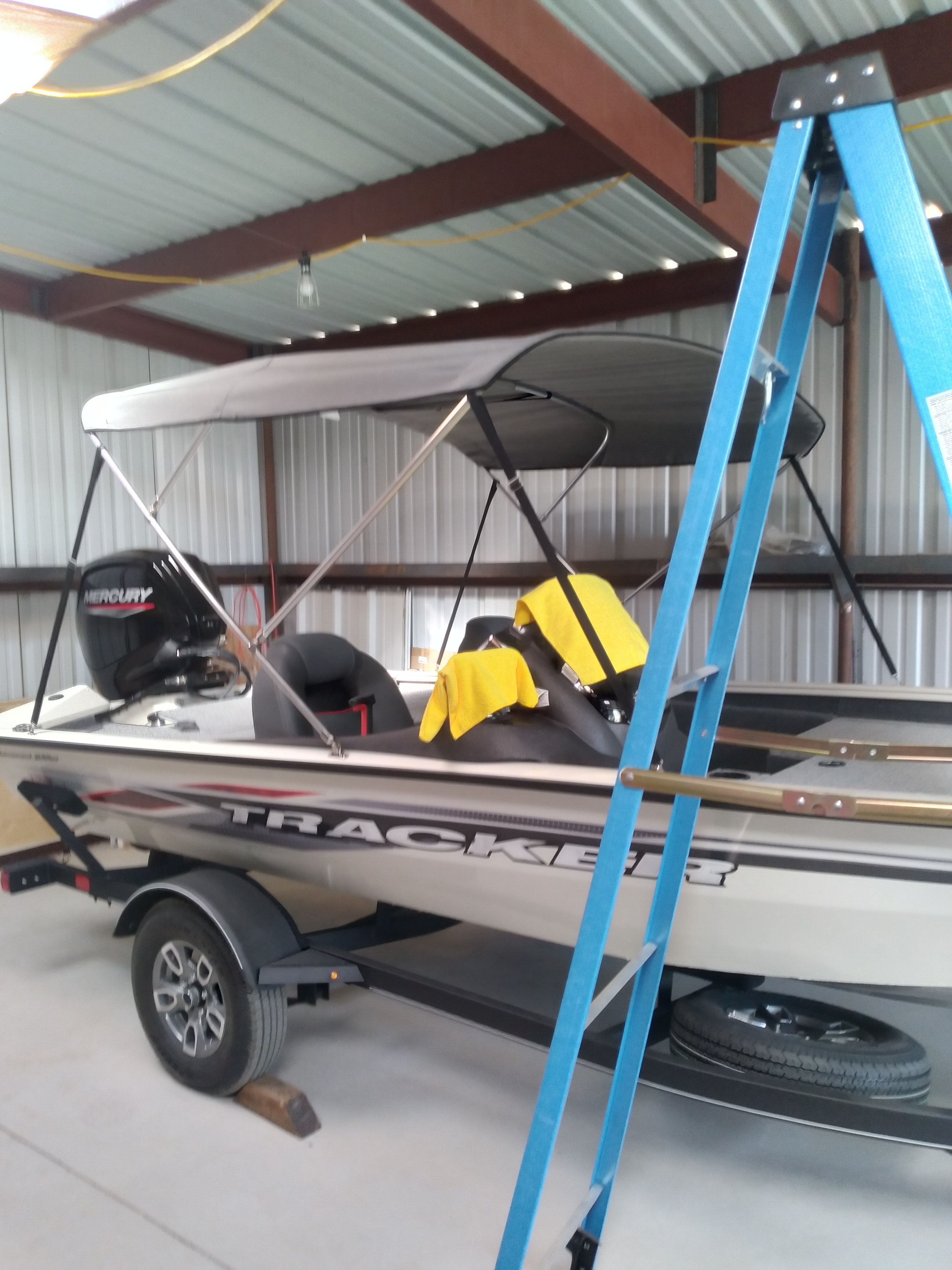 2022 Tracker Pro Team 175 TXW - 2