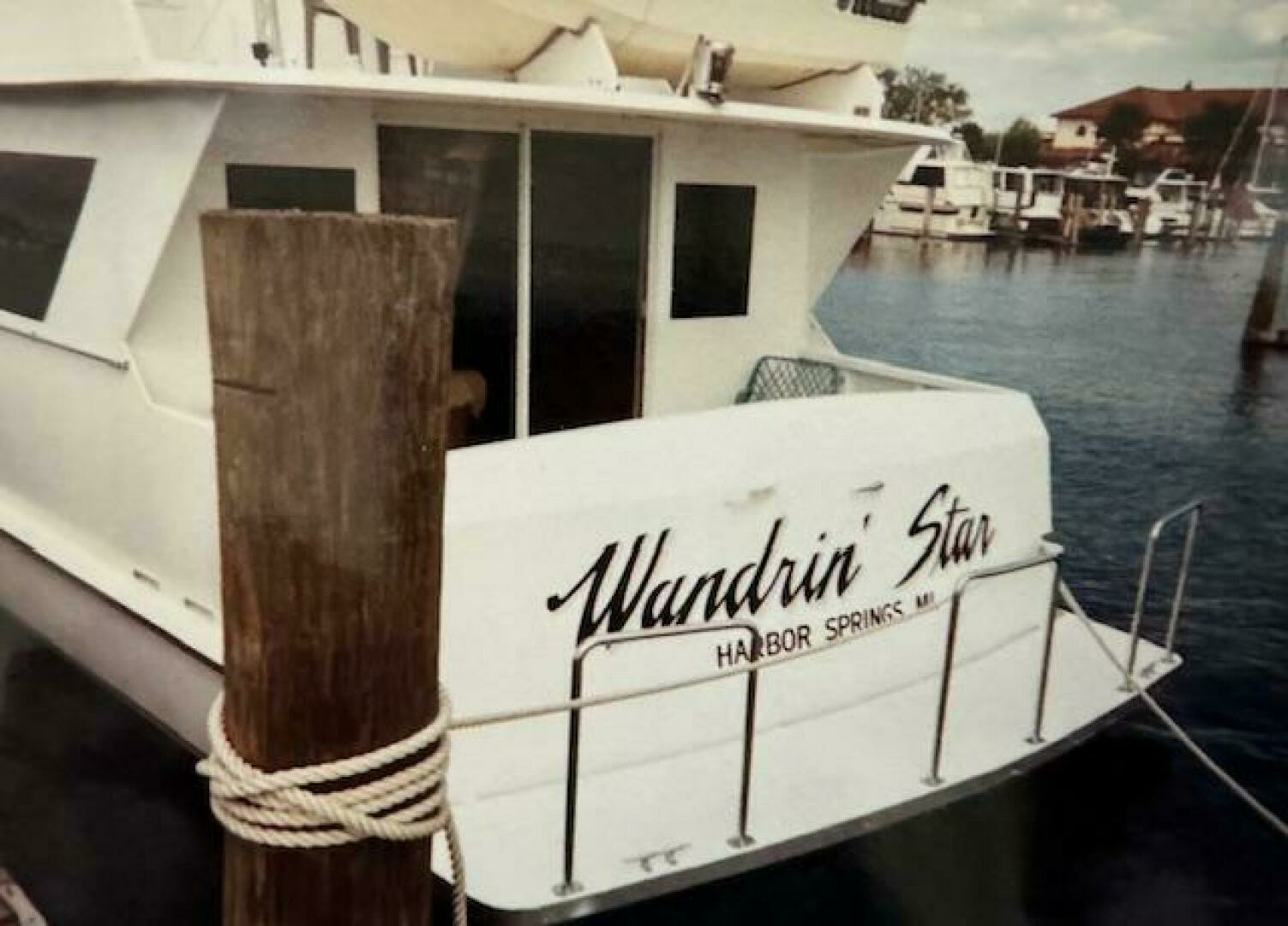 1990 Motor Yacht 70 Brata - Image 14