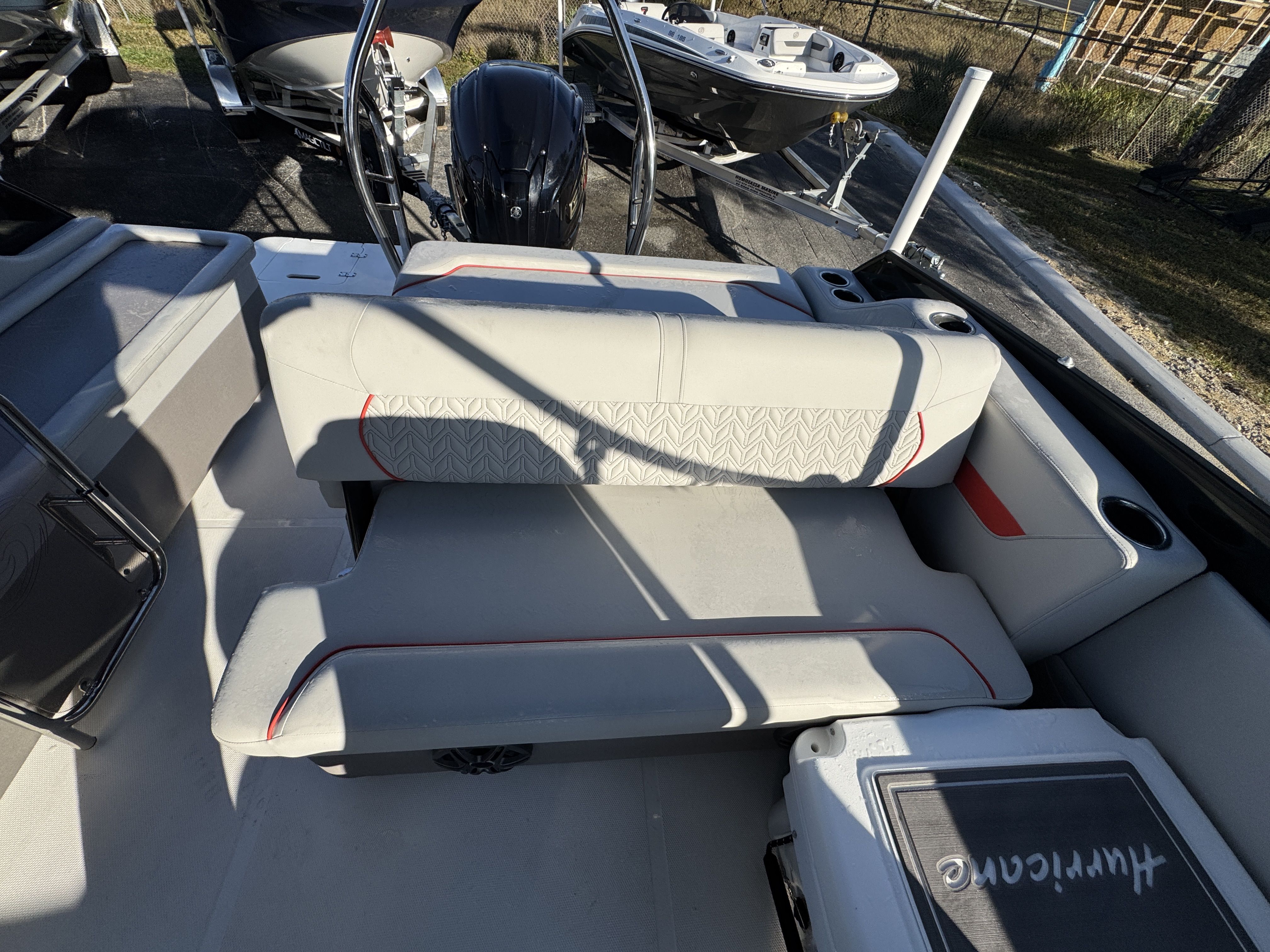 2025 Hurricane FunDeck OB FD 2360 SFL OB - 44