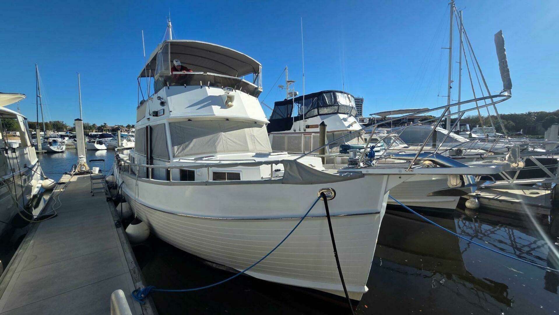 1997 Grand Banks 49 Classic - Image 9