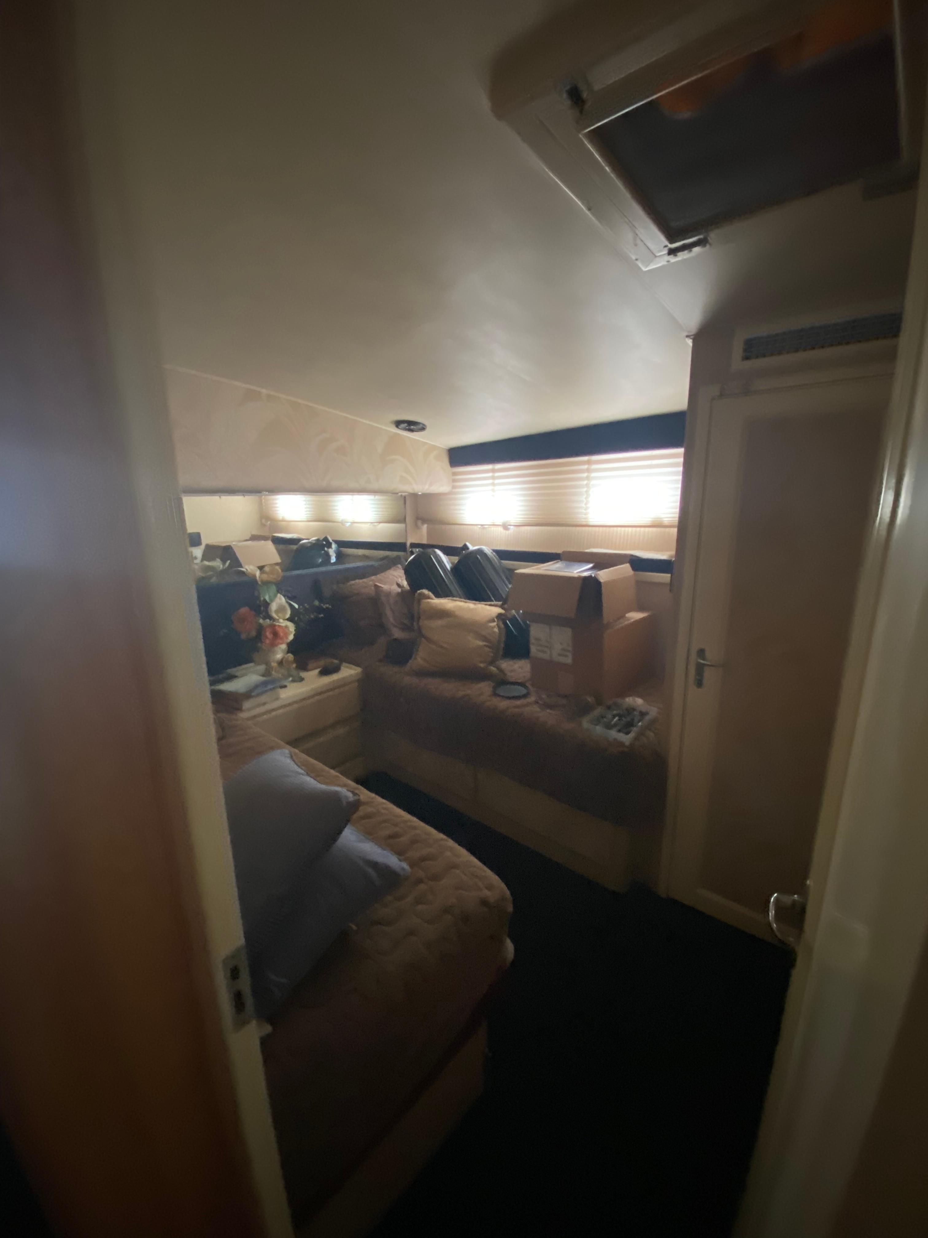 1988 Hatteras 65 Sportfisher - 21