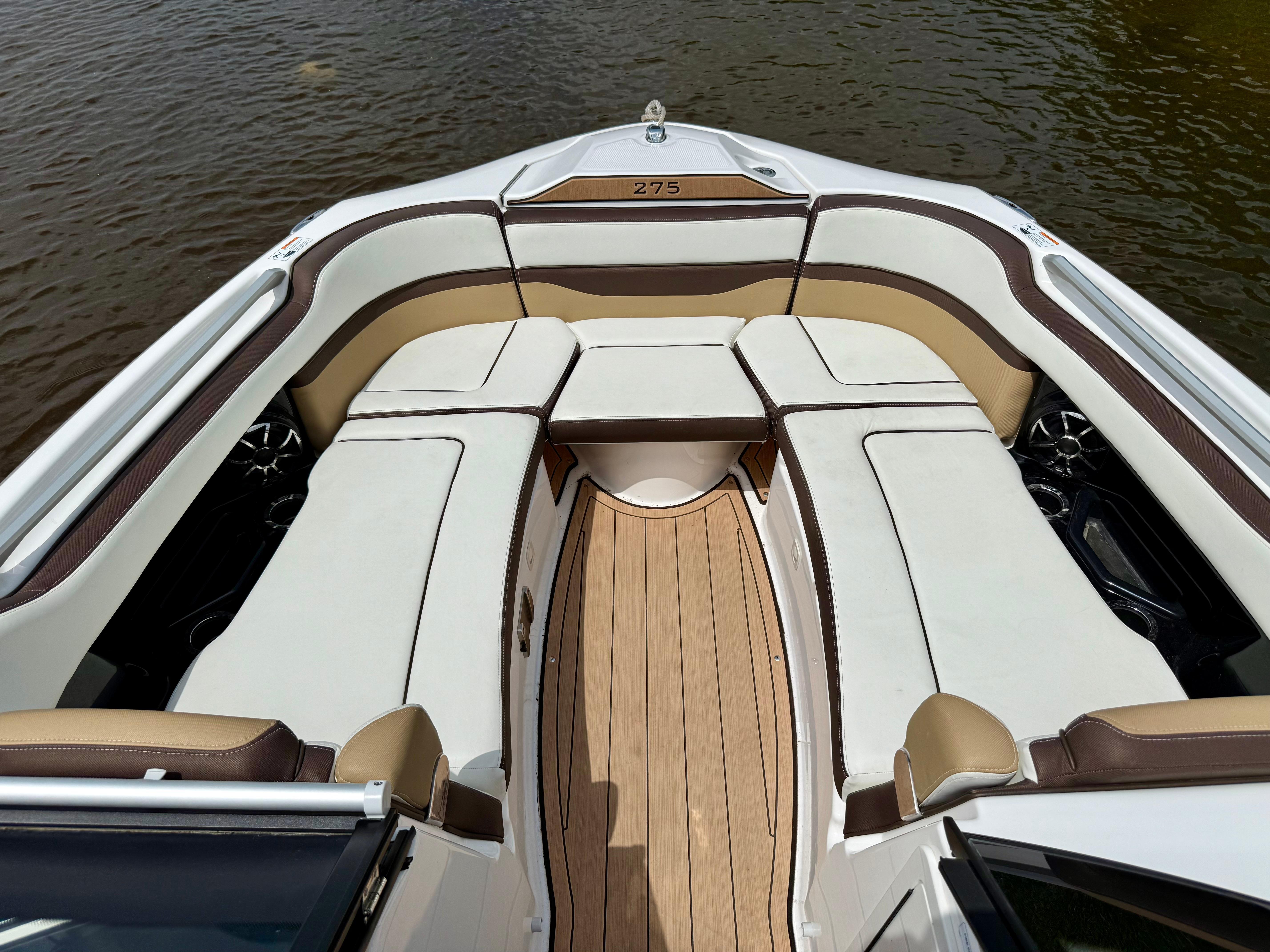 2022 Yamaha Boats 275SD - 11