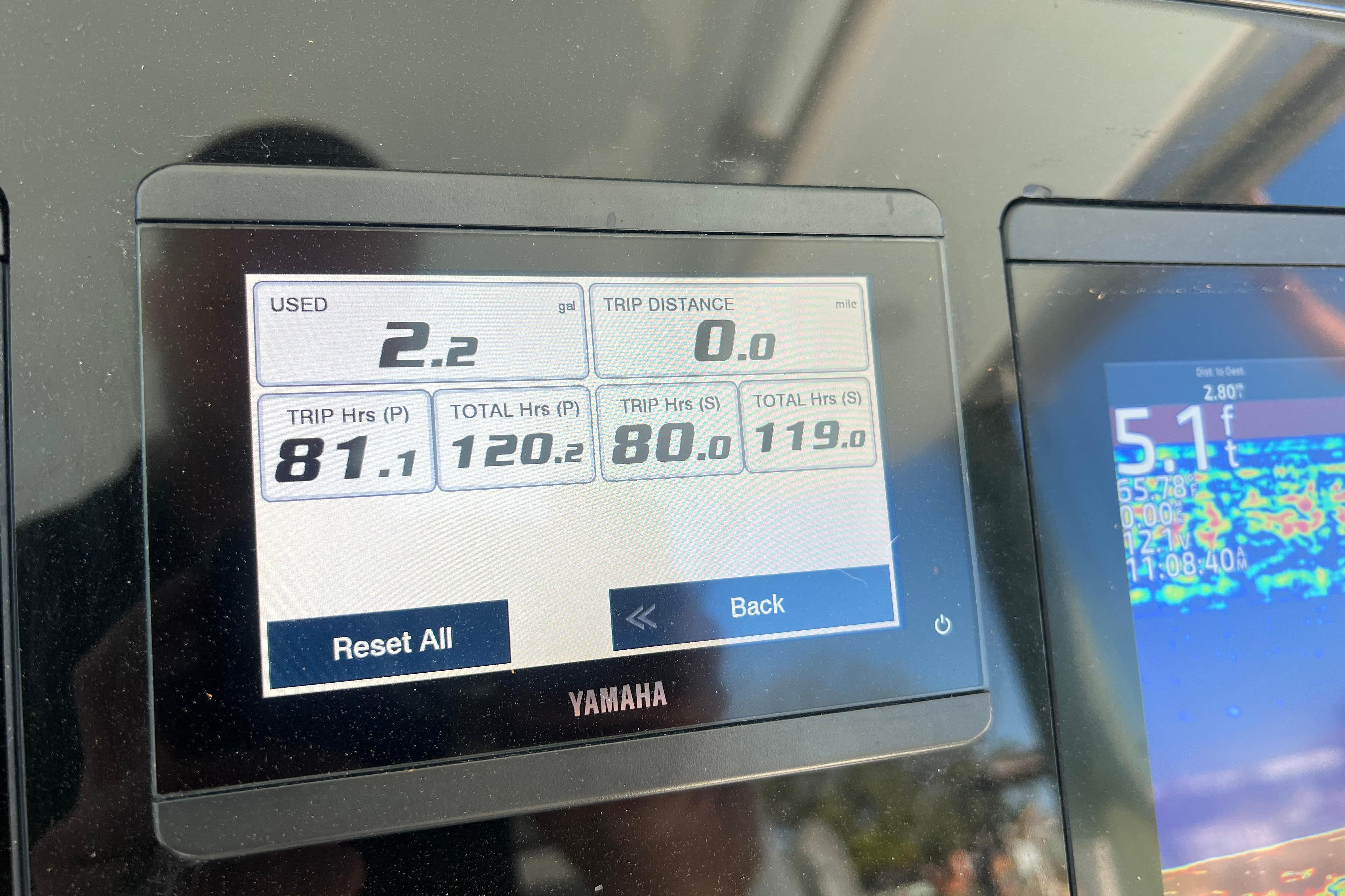 Yamaha display on 2022 World Cat 280 CC-X showing trip and fuel data.