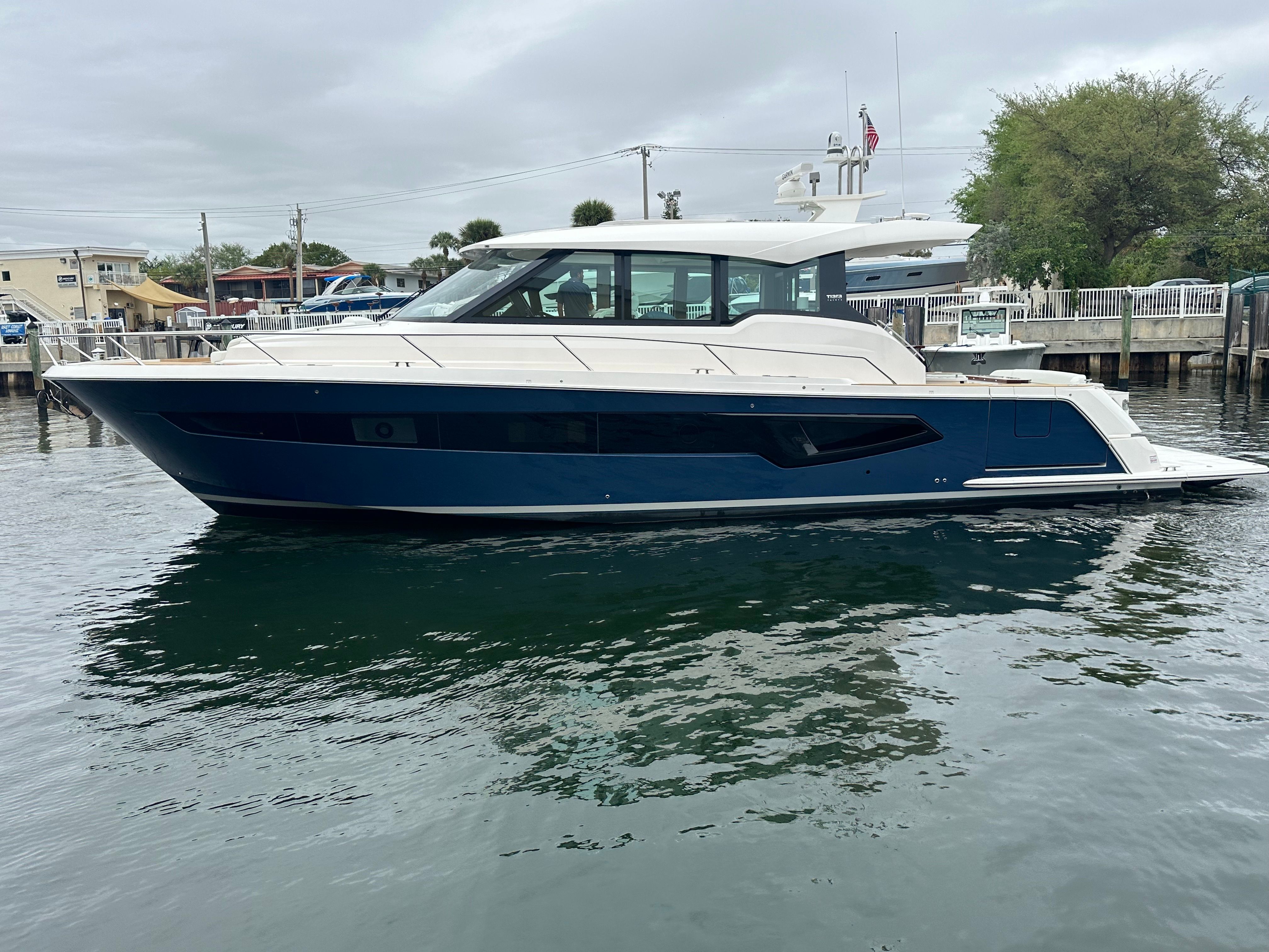 2026 Tiara Yachts EX 54