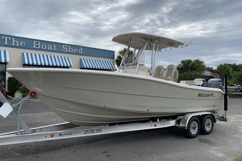 2026 Bulls Bay 255 Center Console