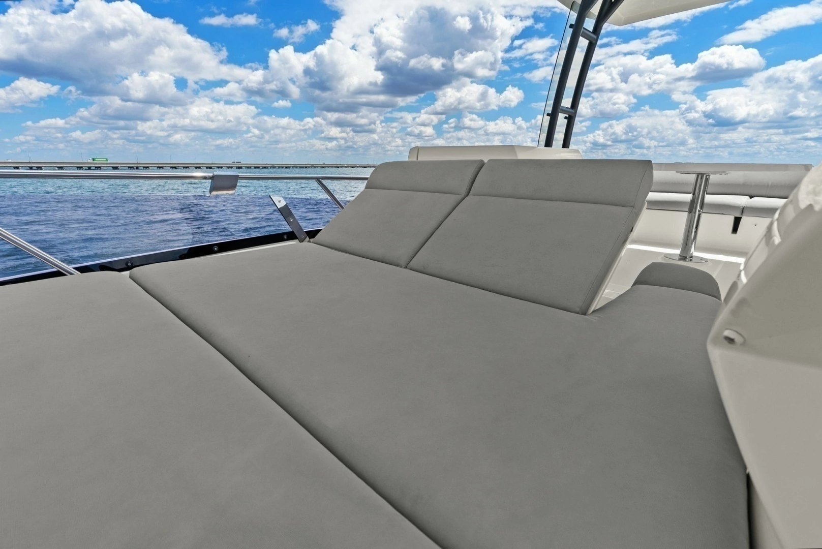 2020 Prestige 460 Flybridge - Image 19