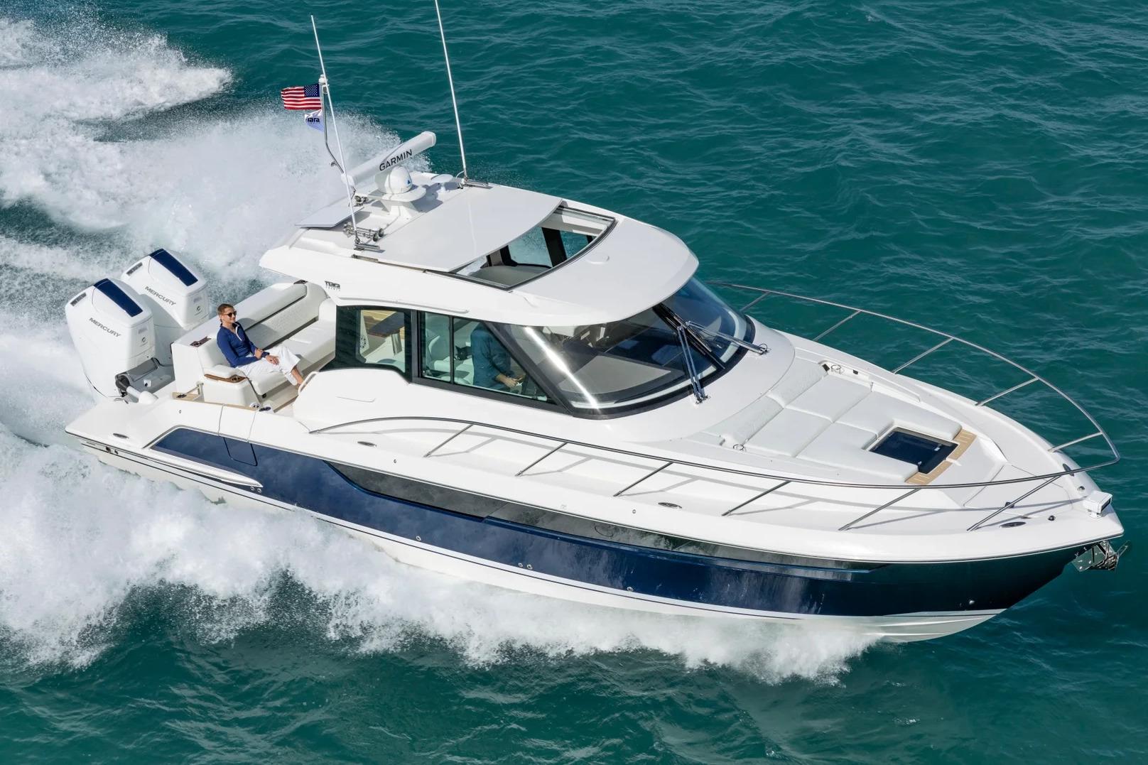 2027 Tiara Yachts 39 LE