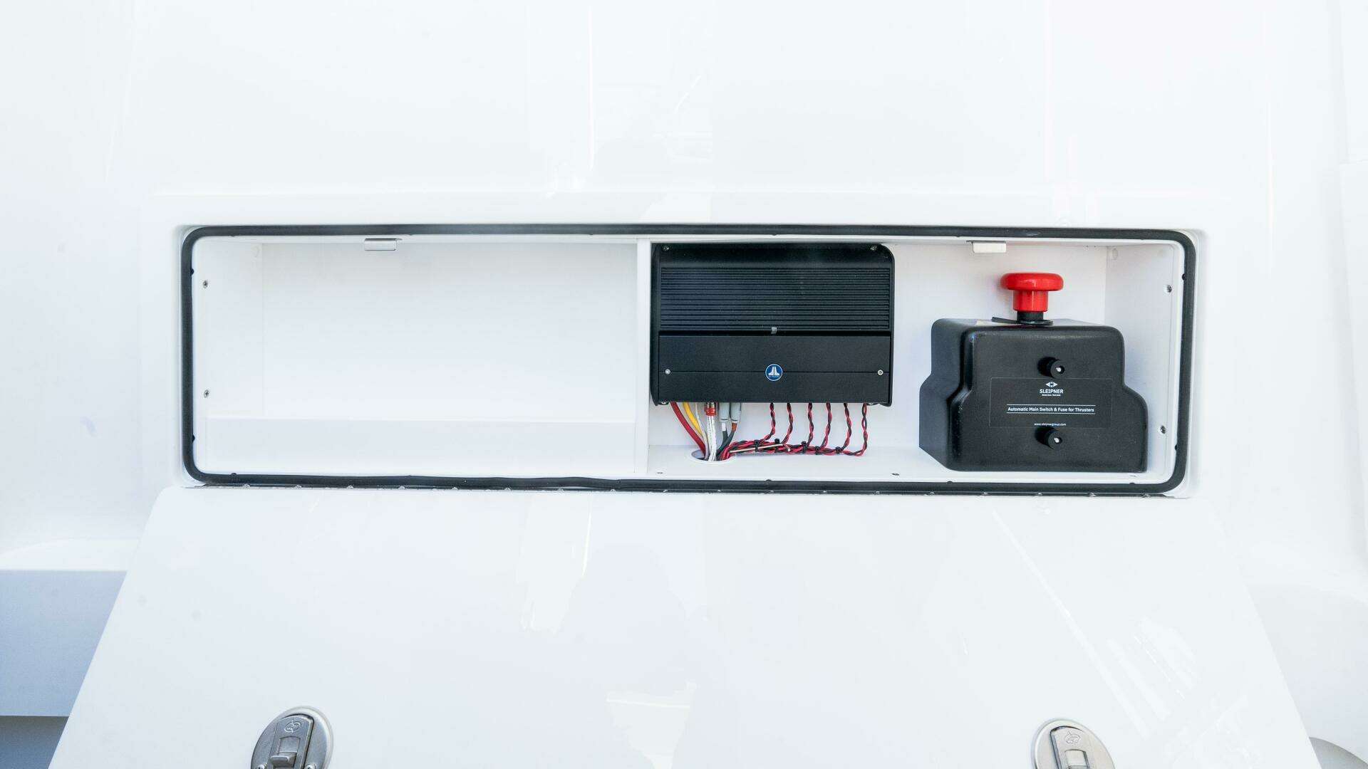 2027 Valhalla Boatworks V37 Center Console - Image 45