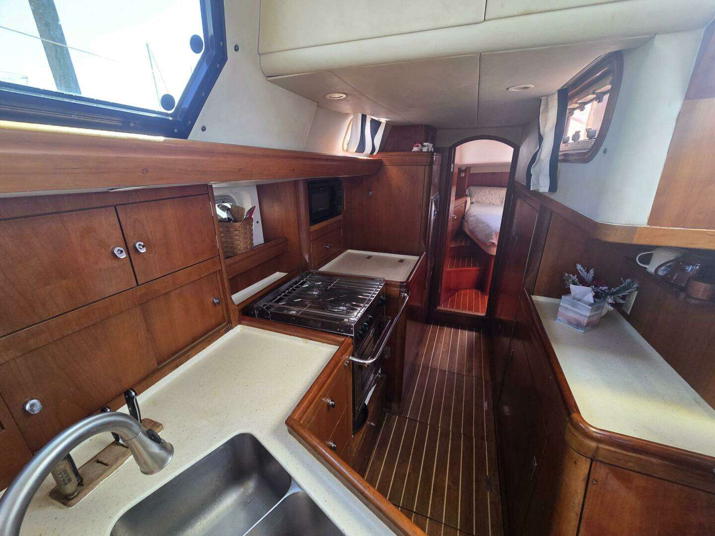 1998 Oyster 485 - Image 16
