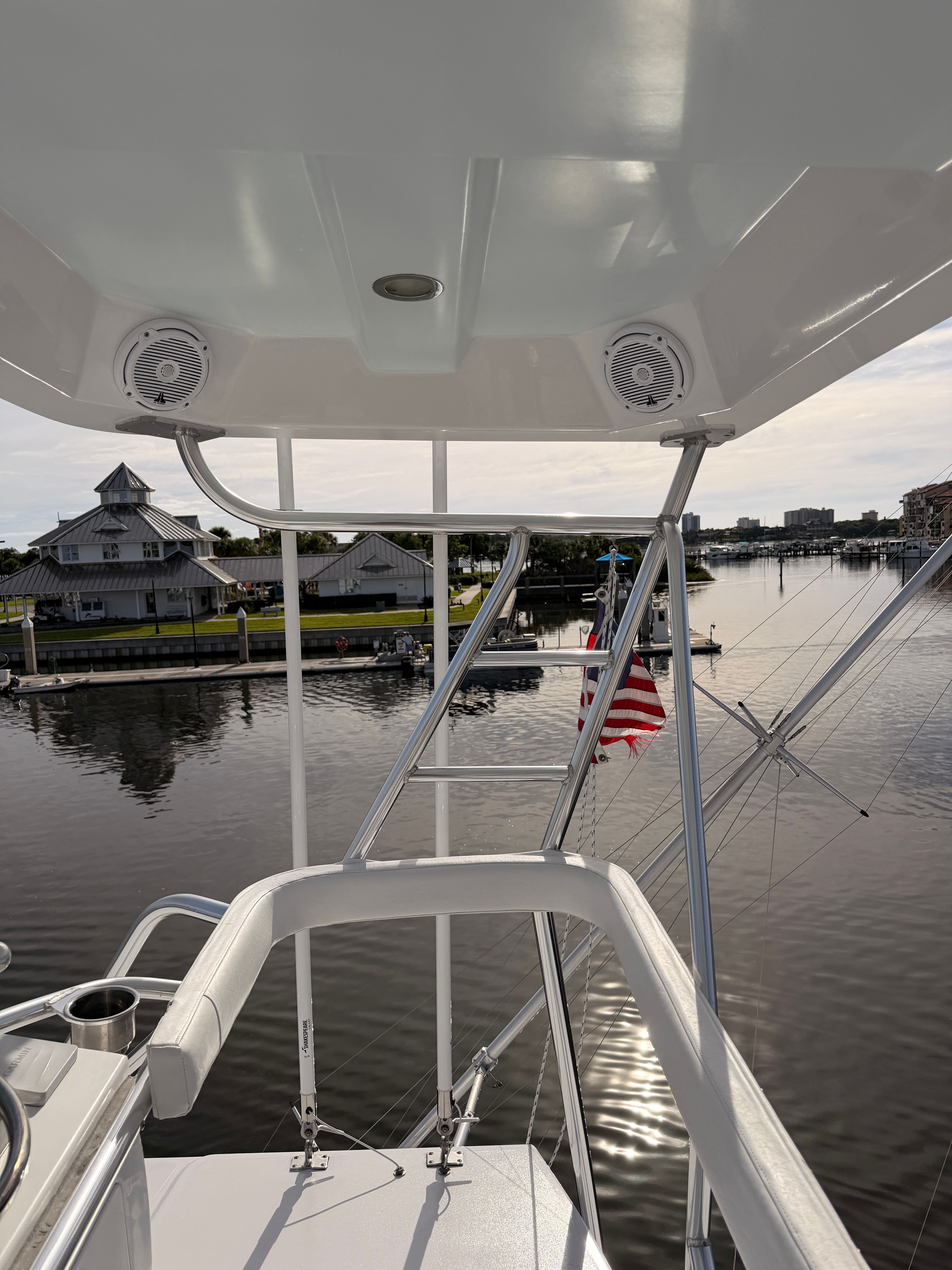 1980 Hatteras 55 Convertable - 10