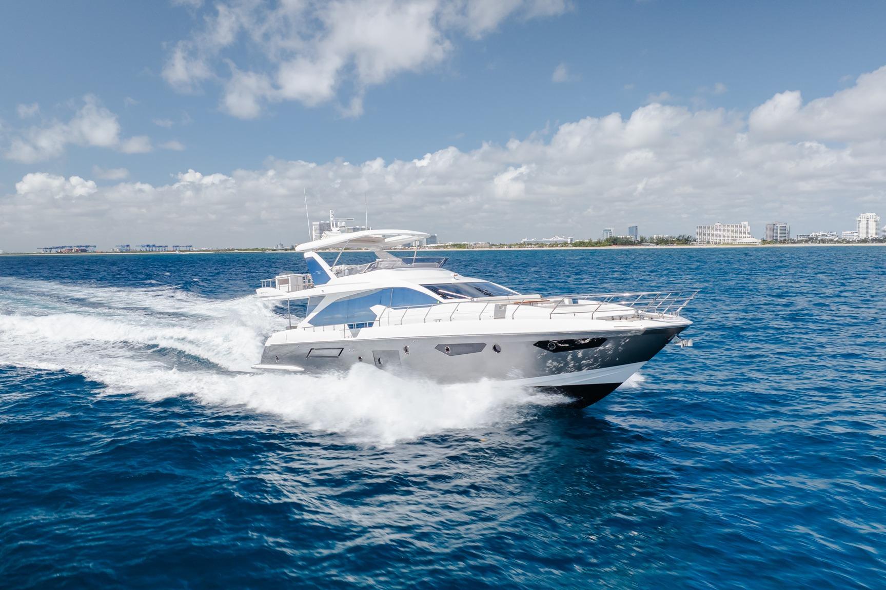 2017 Azimut Fly 72
