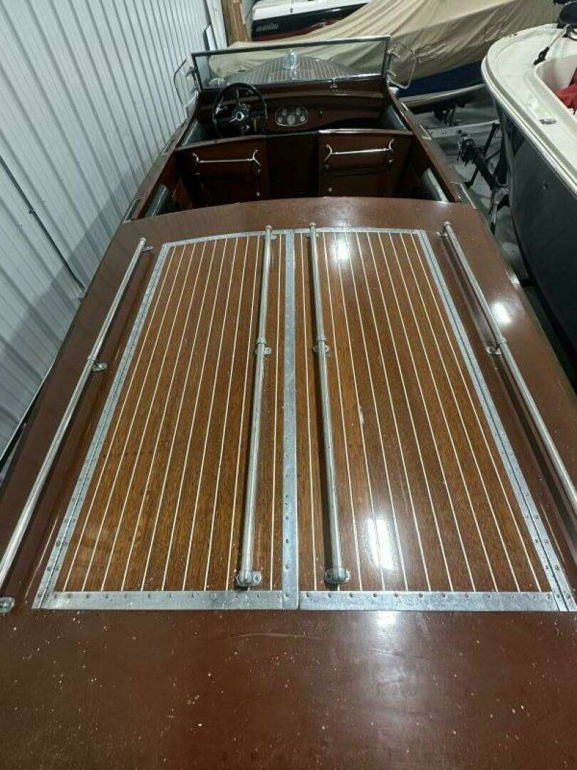 1930 Chris-Craft Custom Runabout - Image 7