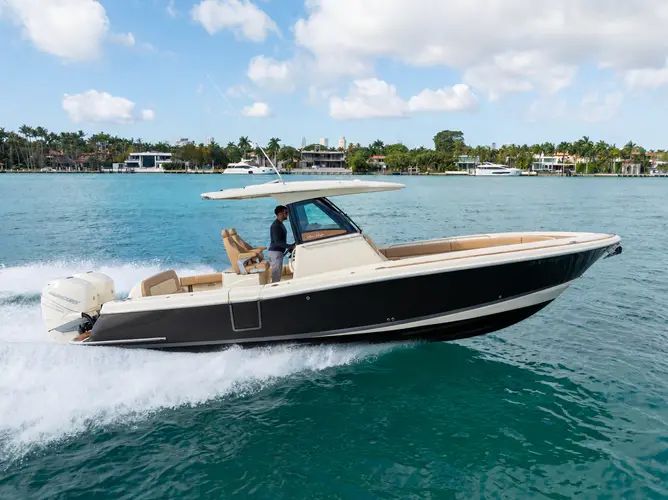 2022 Chris-Craft Catalina 30