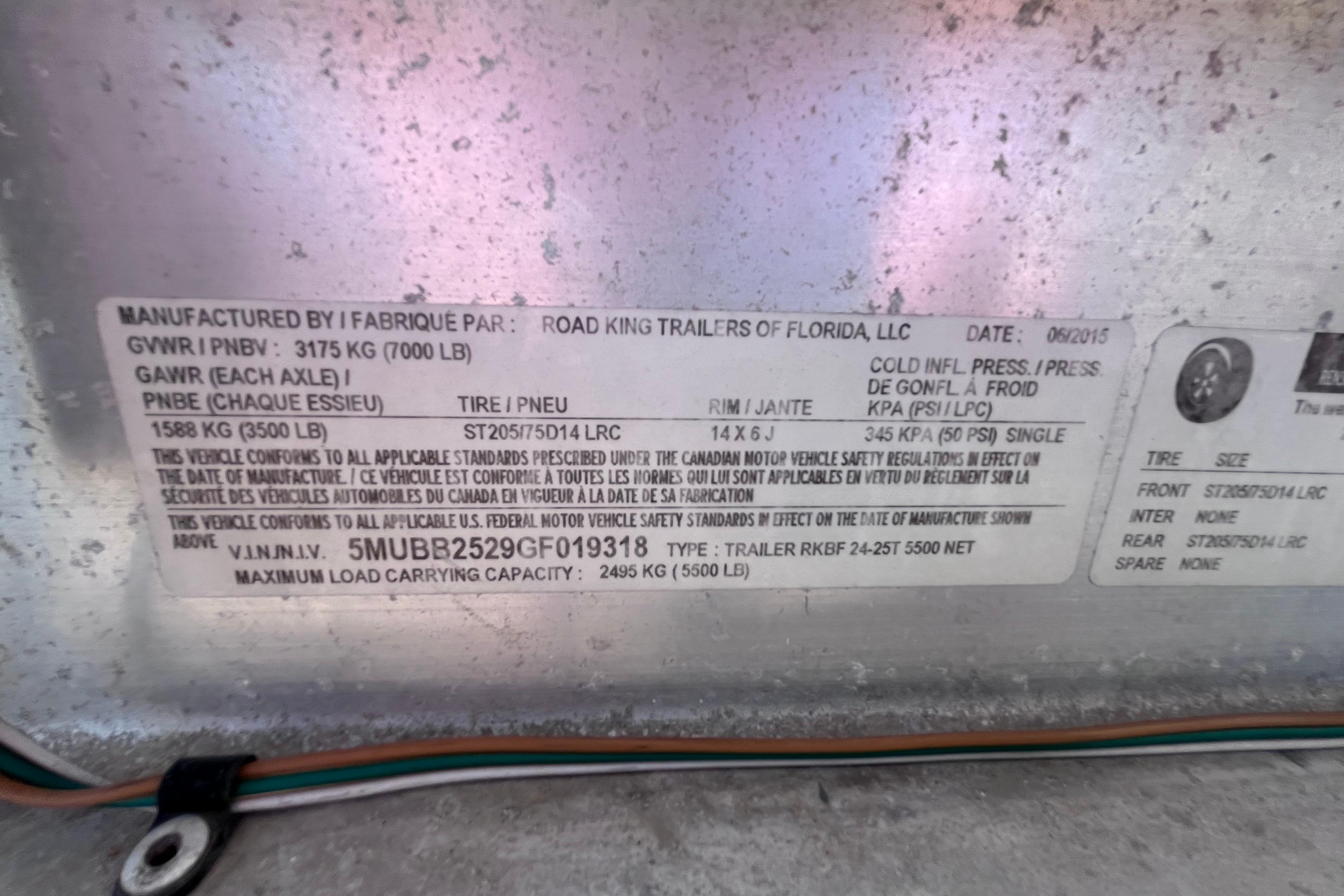 Label on Road King trailer, detailing specifications and compliance, dated 06/2015.