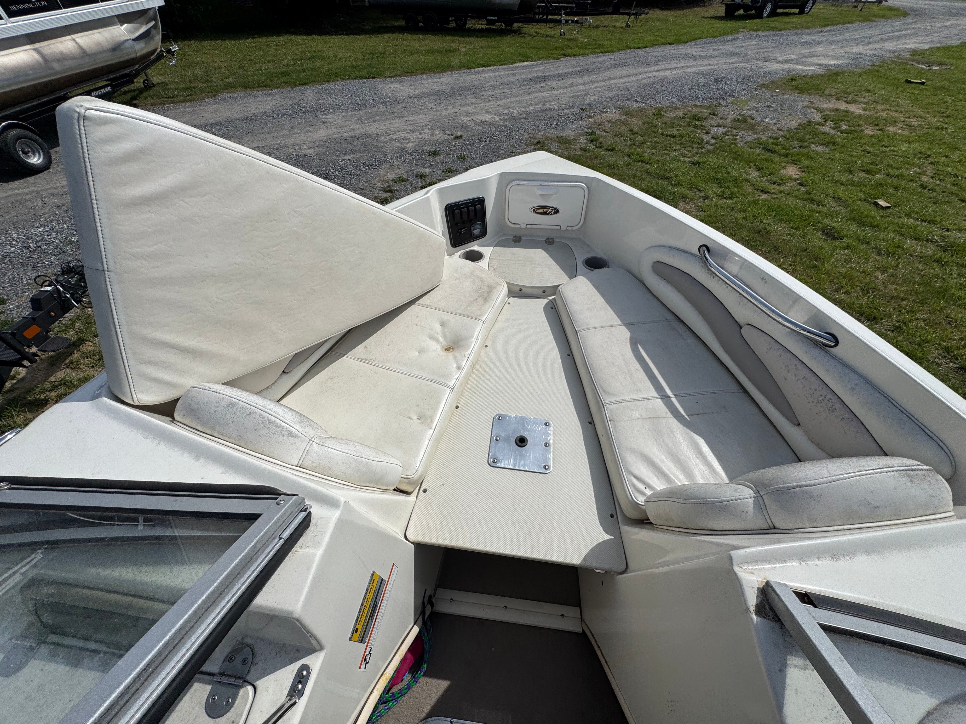 2009 Stingray 199 FX - 23