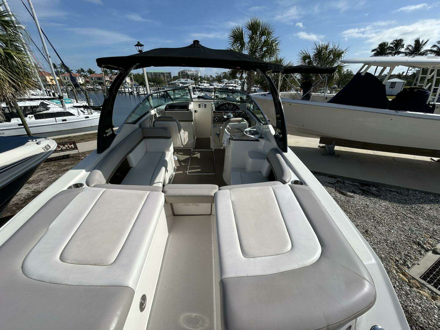 2013 Sea Ray 270 SLX - Image 5