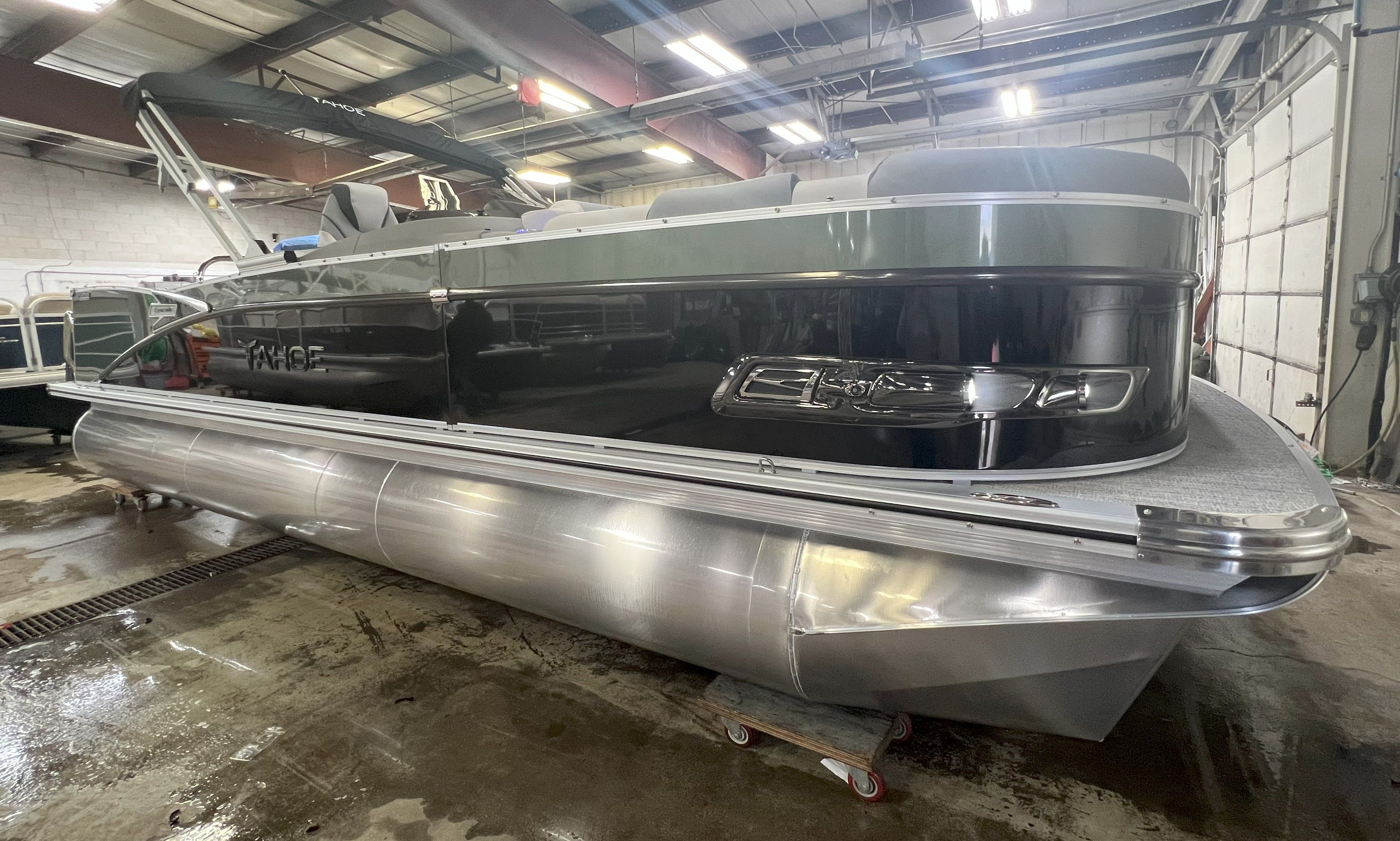 2025 Tahoe Cascade VRL 2385 Swingback