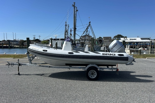 2016 Brig Inflatables 520