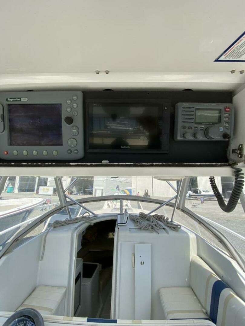 1997 Intrepid 339wa - Image 34