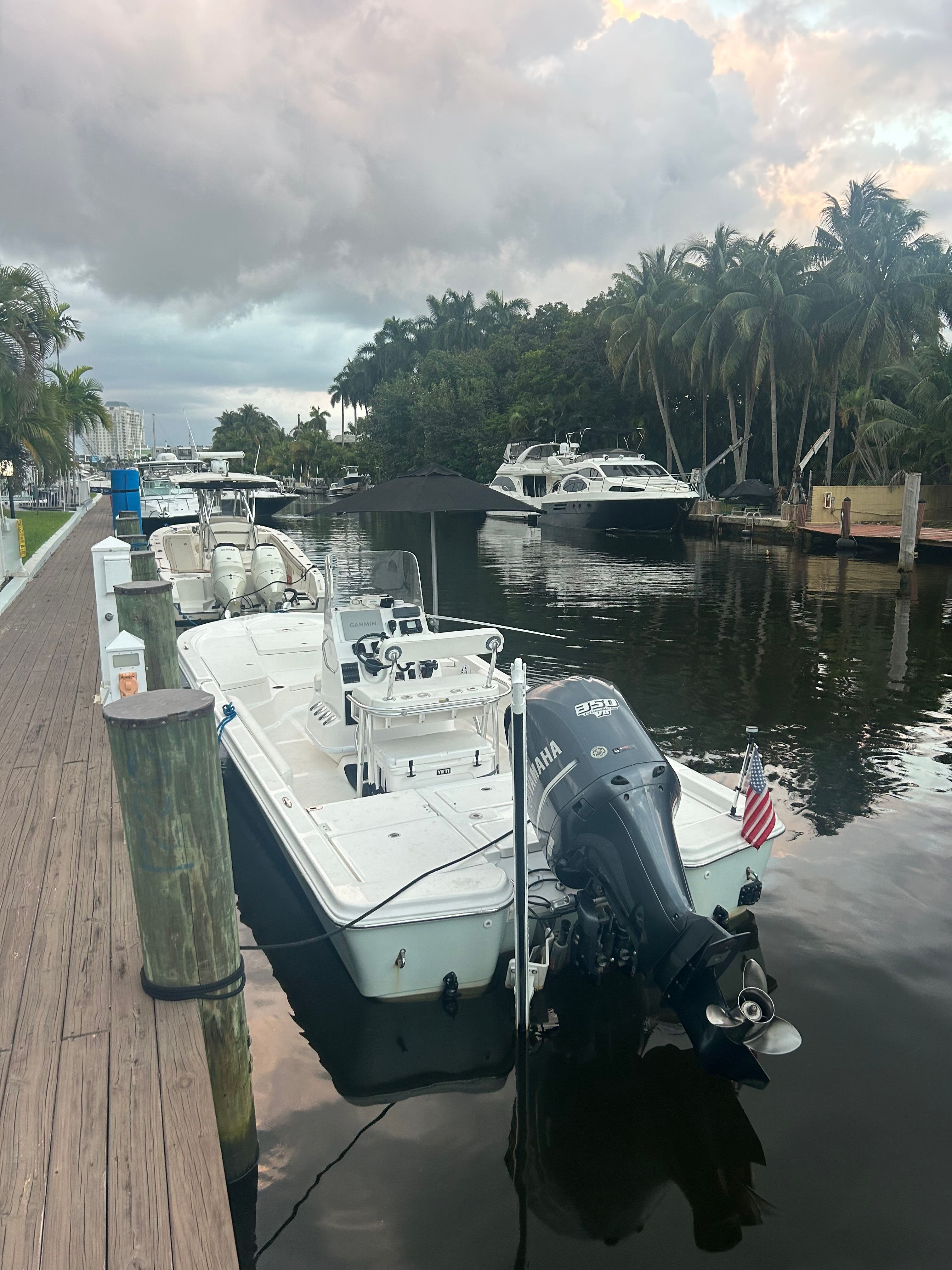2012 SeaHunter 24 Bay - 2