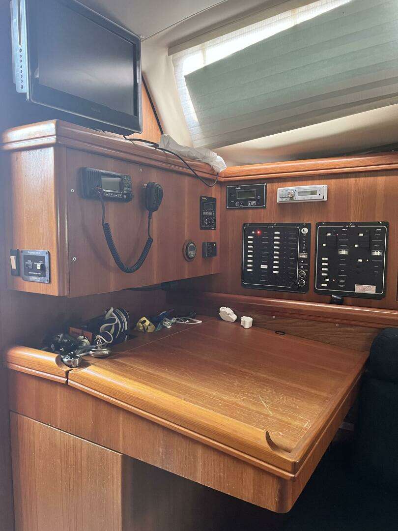2003 Hunter 356 - Image 19