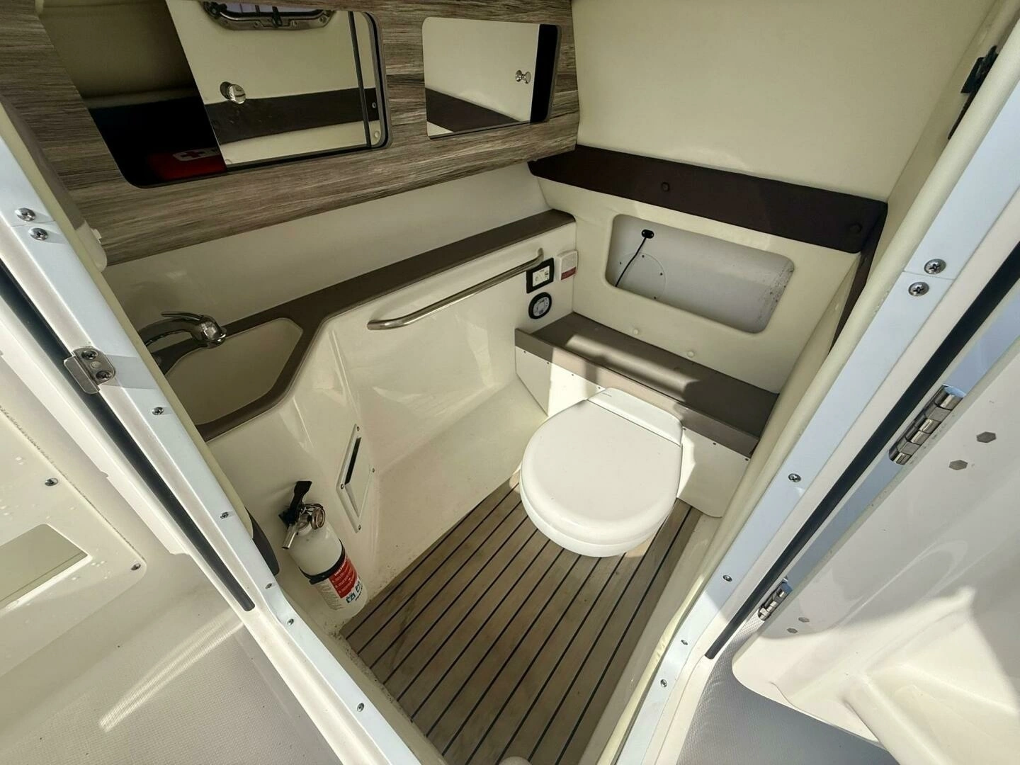 2018 Edgewater 248 CX - Image 24
