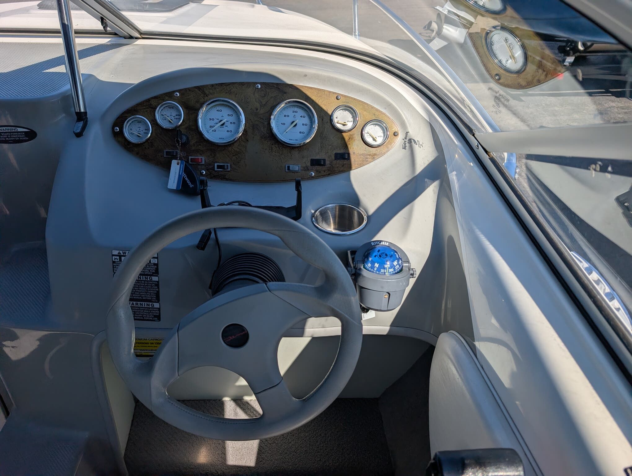 2006 Bayliner Capri Cuddy - 8