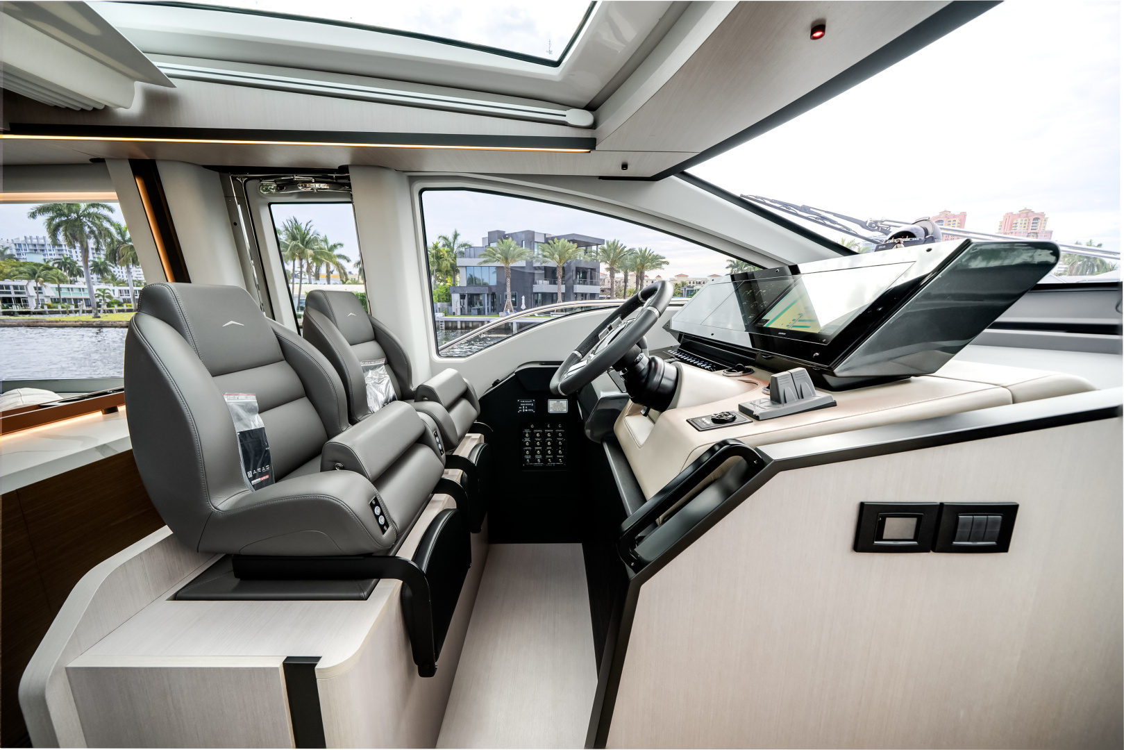 2026 Azimut S8 - Image 54