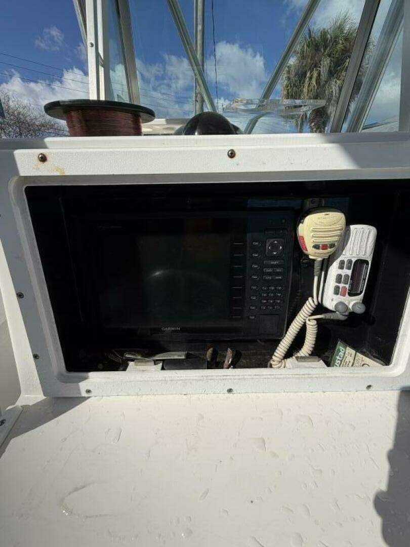 2004 Regulator — - Image 12