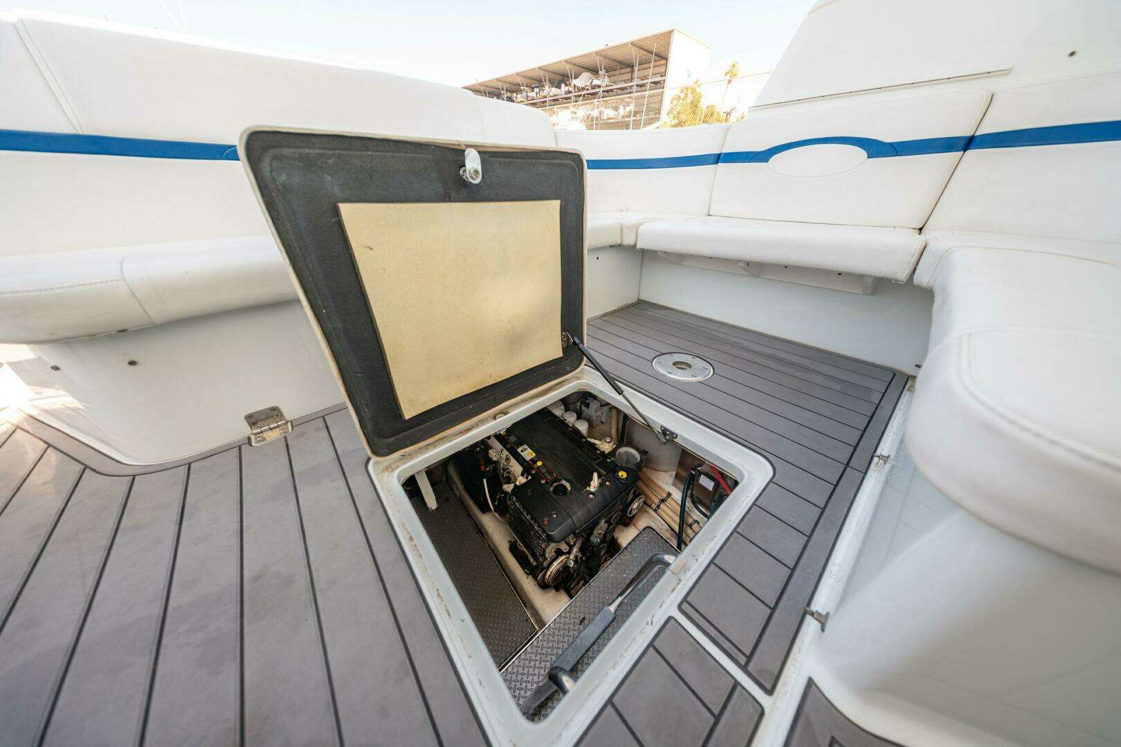 2007 Formula 45 Yacht - Image 93